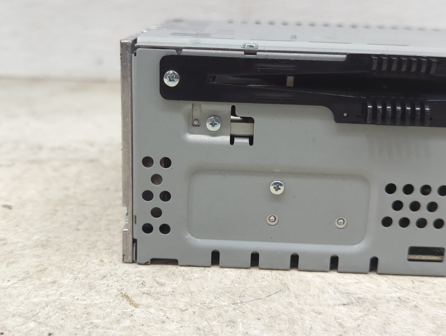 2017-2020 Ford Fusion Radio AM FM Cd Player Receiver Replacement P/N:FS7T-19C107-YC Fits Fits 2017 2018 2019 2020 OEM Used A
