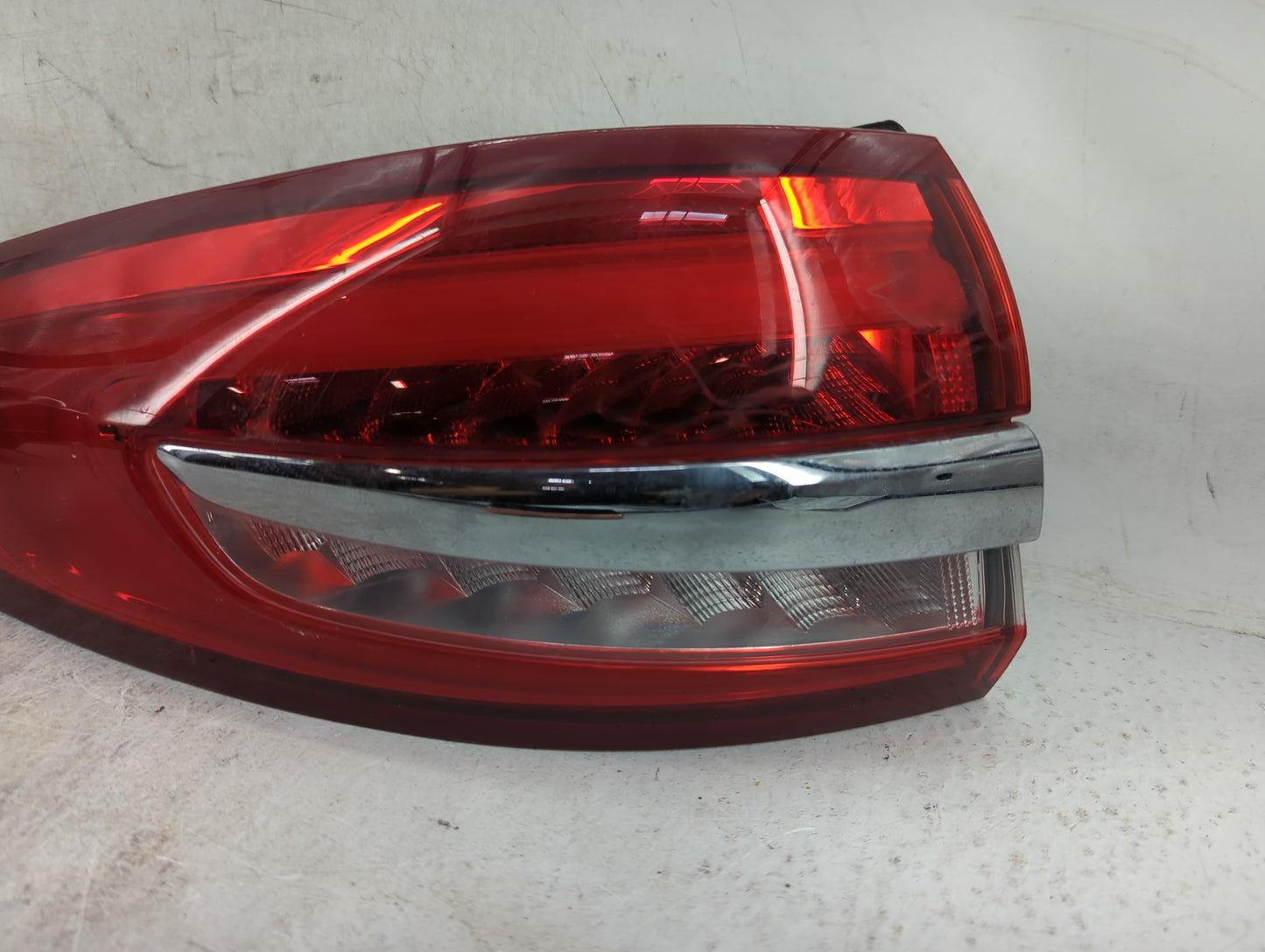 2017-2020 Ford Fusion Tail Light Assembly Passenger Right OEM P/N:HS73-13405-AB F00HTF406301 Fits Fits 2017 2018 2019 2020 O