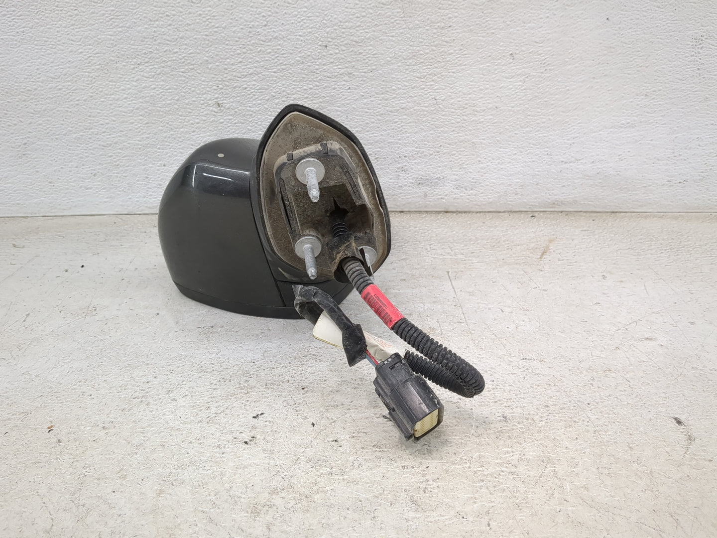 2016-2020 Ford Fusion Driver Side View Mirror - Left Door Mirror OEM Used - Oemusedautoparts1.com