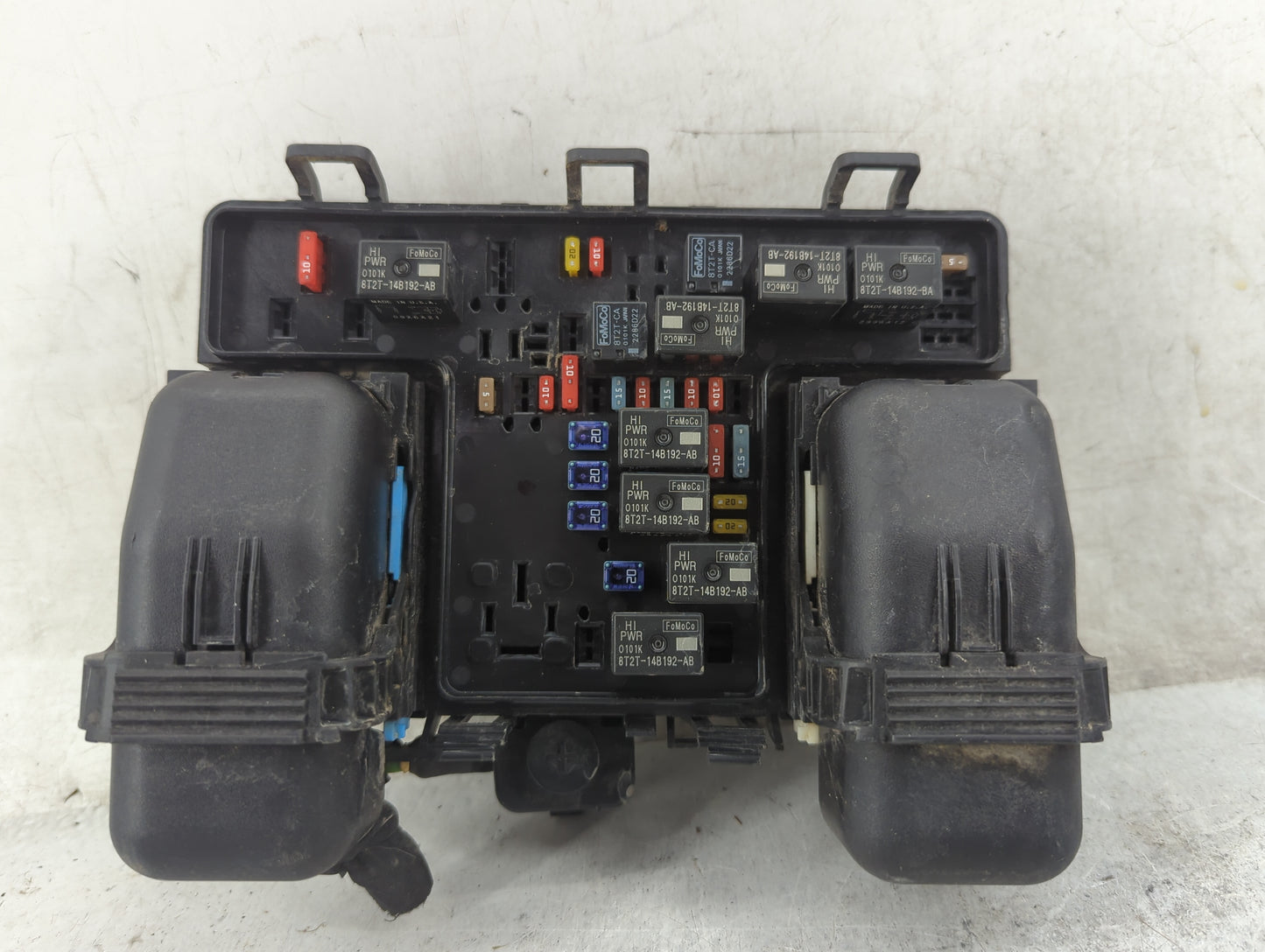 2017-2020 Ford Fusion Fusebox Fuse Box Panel Relay Module P/N:HG9T14D068AC 8T2T-14B192-AB Fits Fits 2017 2018 2019 2020 OEM 