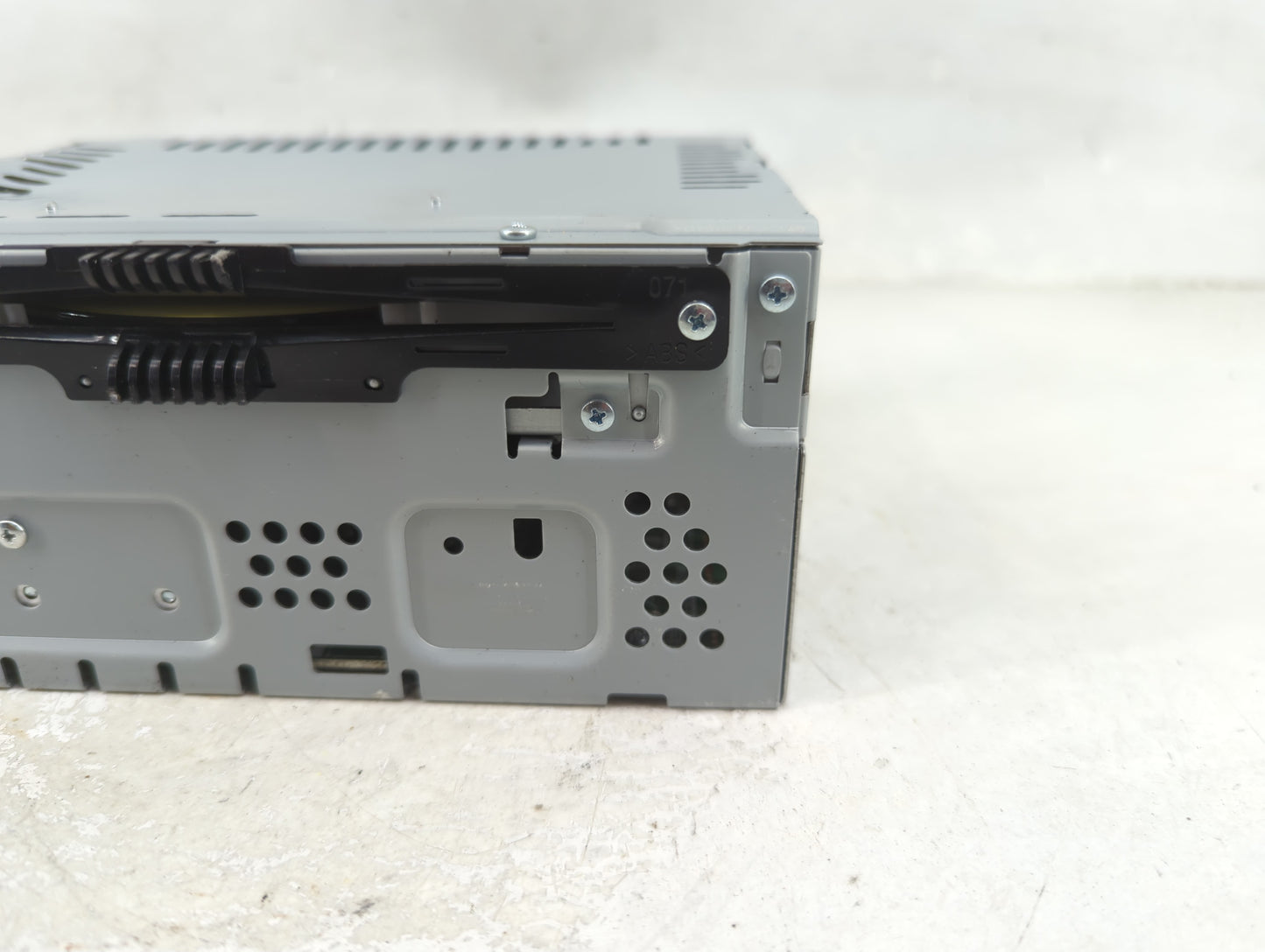 2015-2016 Ford Fusion Radio AM FM Cd Player Receiver Replacement P/N:CQ-CJ15N04MB Fits Fits 2015 2016 OEM Used Auto Parts - 