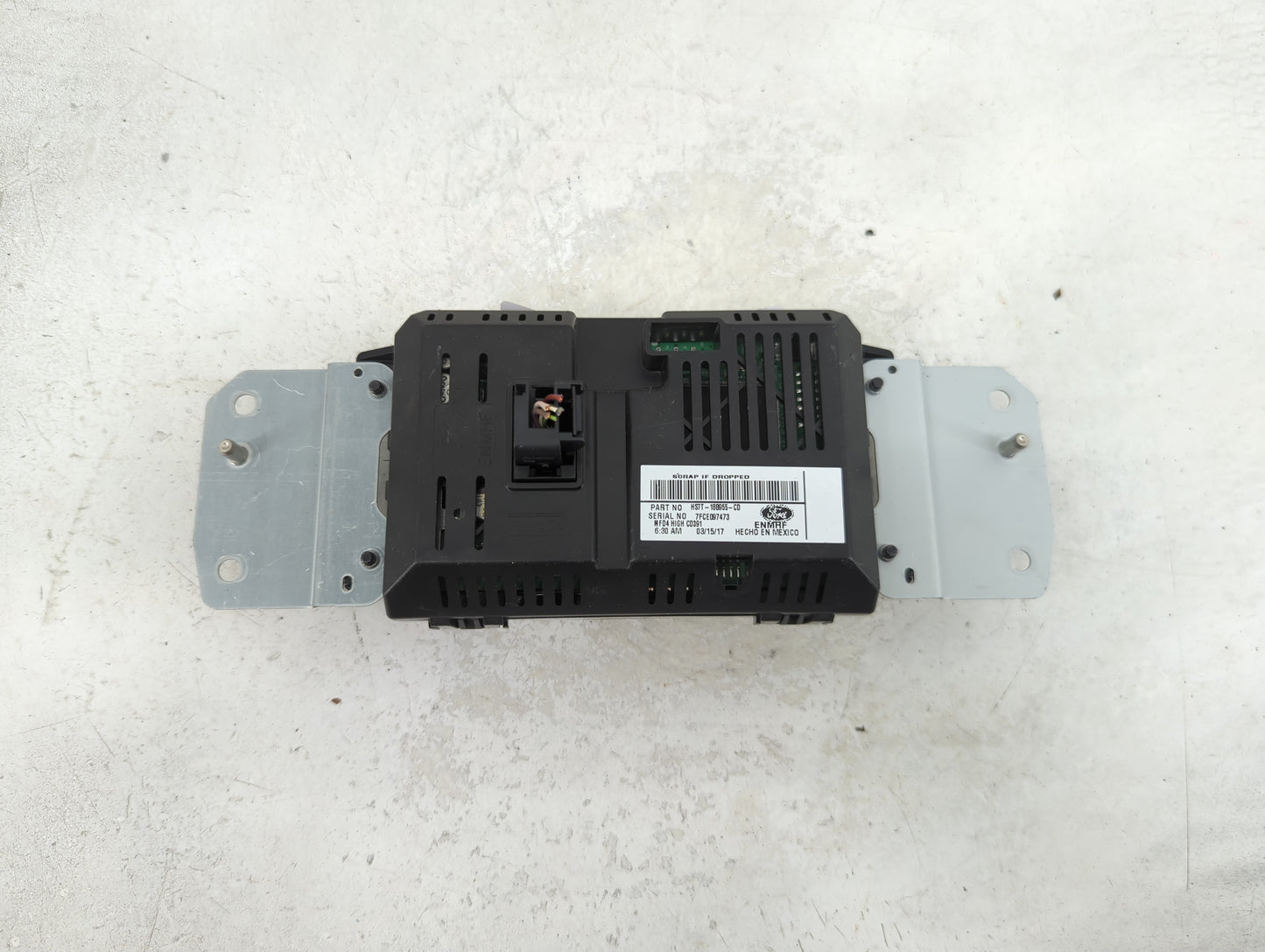 2017-2020 Ford Fusion Information Display Screen 1468634 - Oemusedautoparts1.com