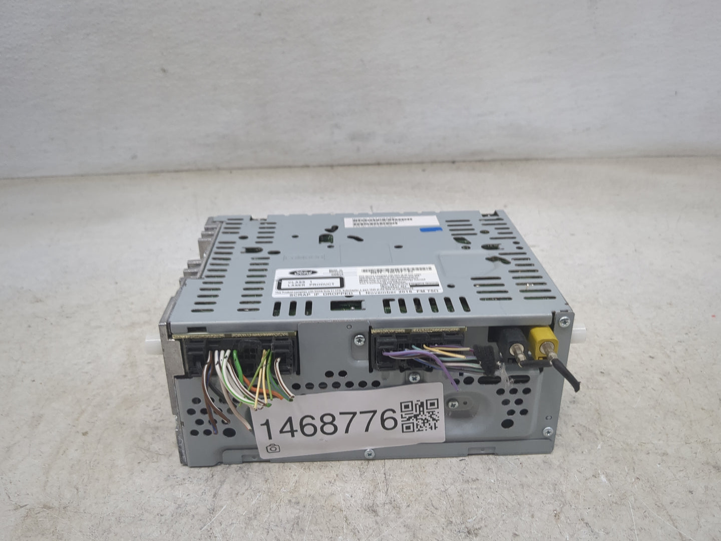 2017 Ford Fusion Radio AM FM Cd Player Receiver Replacement P/N:HS7T-19C107-ZC CO.F.J25E4UMG, FCGF.J25E-AC Fits OEM Used Aut