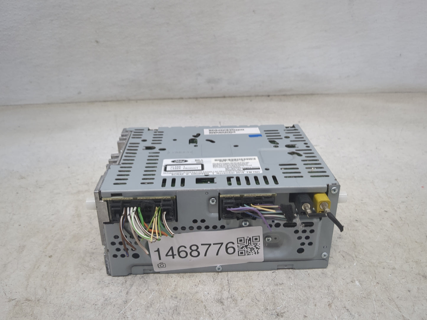 2017 Ford Fusion Radio AM FM Cd Player Receiver Replacement P/N:HS7T-19C107-ZC CO.F.J25E4UMG, FCGF.J25E-AC Fits OEM Used Aut