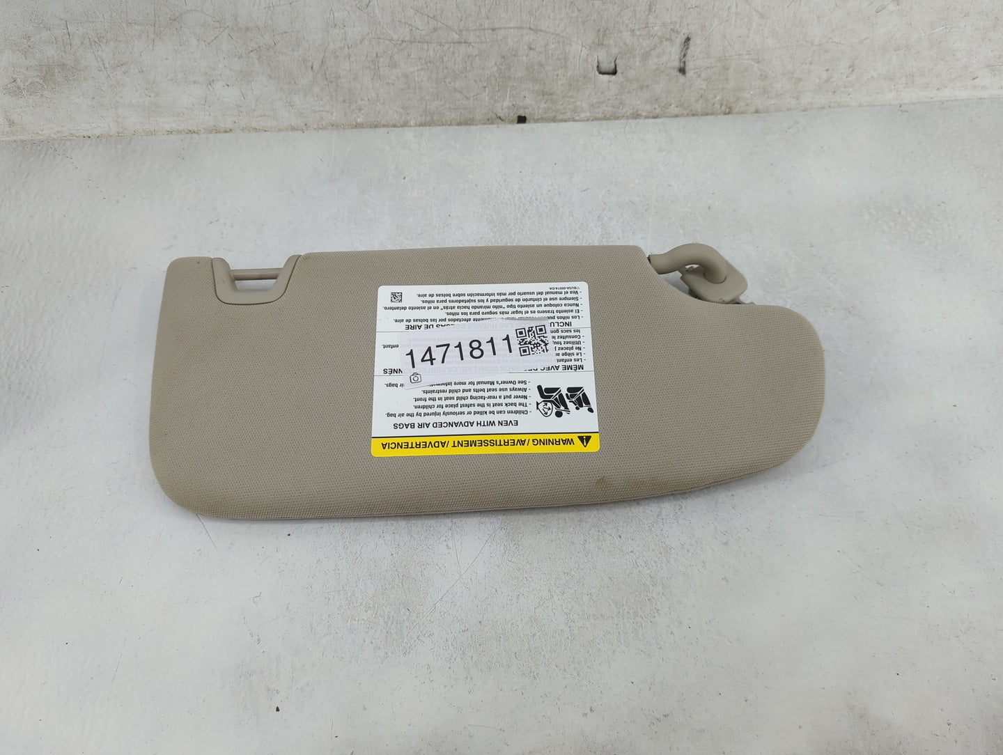 2017-2020 Ford Fusion Sun Visor Shade Replacement Driver Left Mirror Fits Fits 2017 2018 2019 2020 OEM Used Auto Parts - Oem
