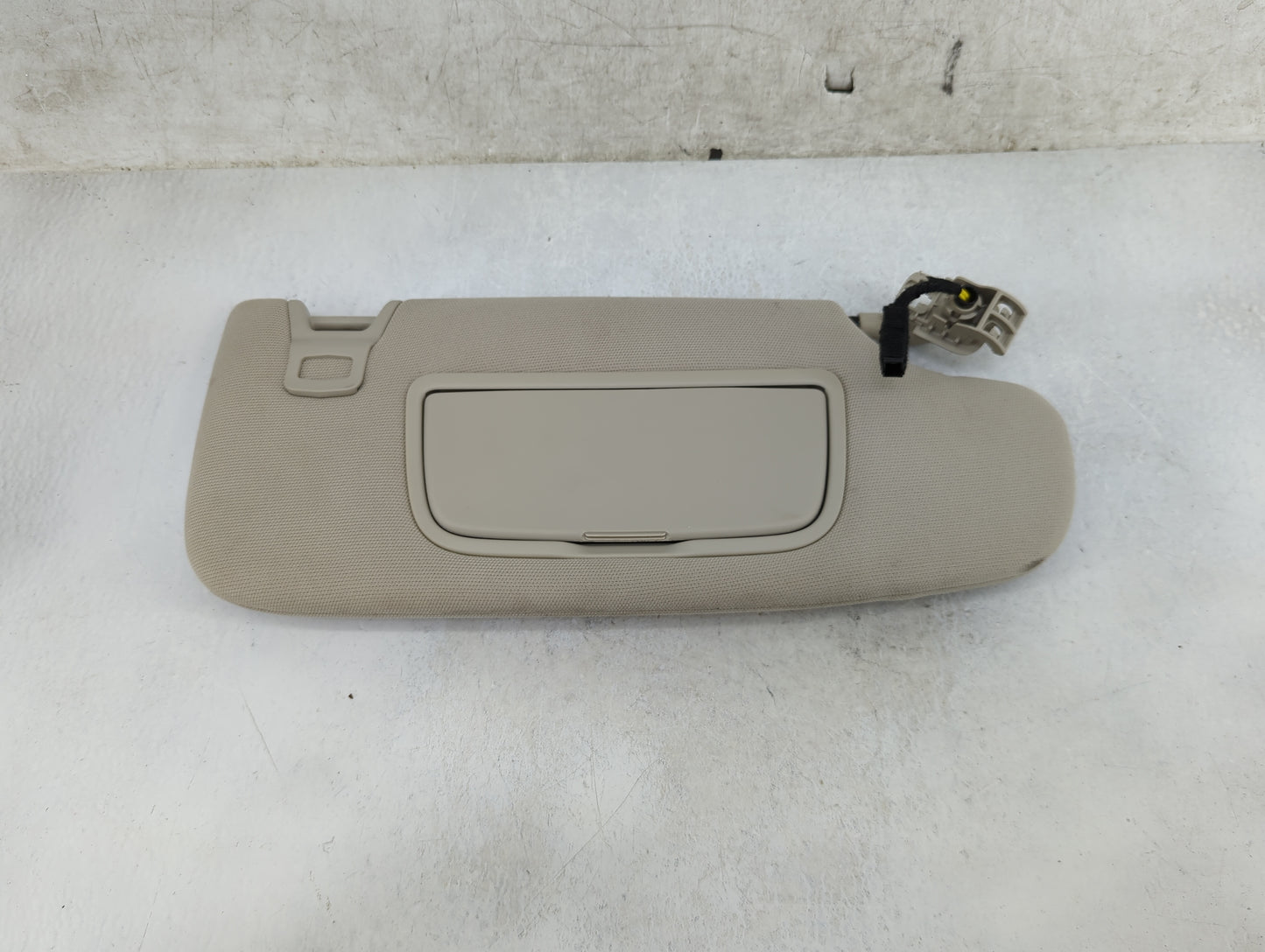 2017-2020 Ford Fusion Sun Visor Shade Replacement Passenger Right Mirror Fits Fits 2017 2018 2019 2020 OEM Used Auto Parts -