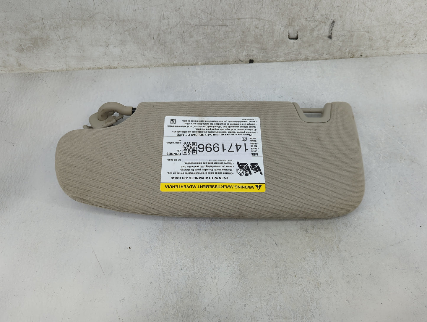 2017-2020 Ford Fusion Sun Visor Shade Replacement Passenger Right Mirror Fits Fits 2017 2018 2019 2020 OEM Used Auto Parts -