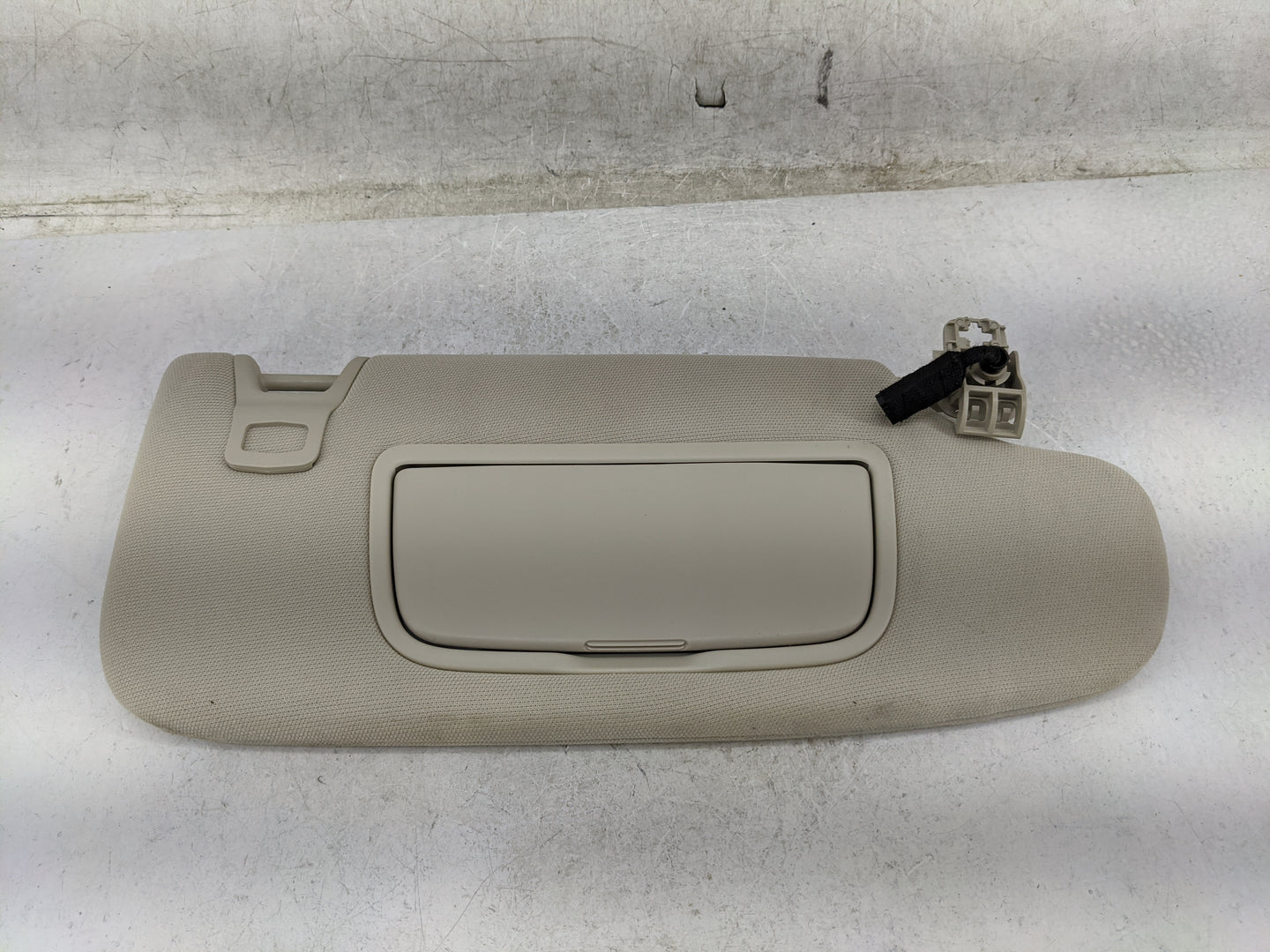 2017-2020 Ford Fusion Sun Visor Shade Replacement Passenger Right Mirror Fits Fits 2017 2018 2019 2020 OEM Used Auto Parts -