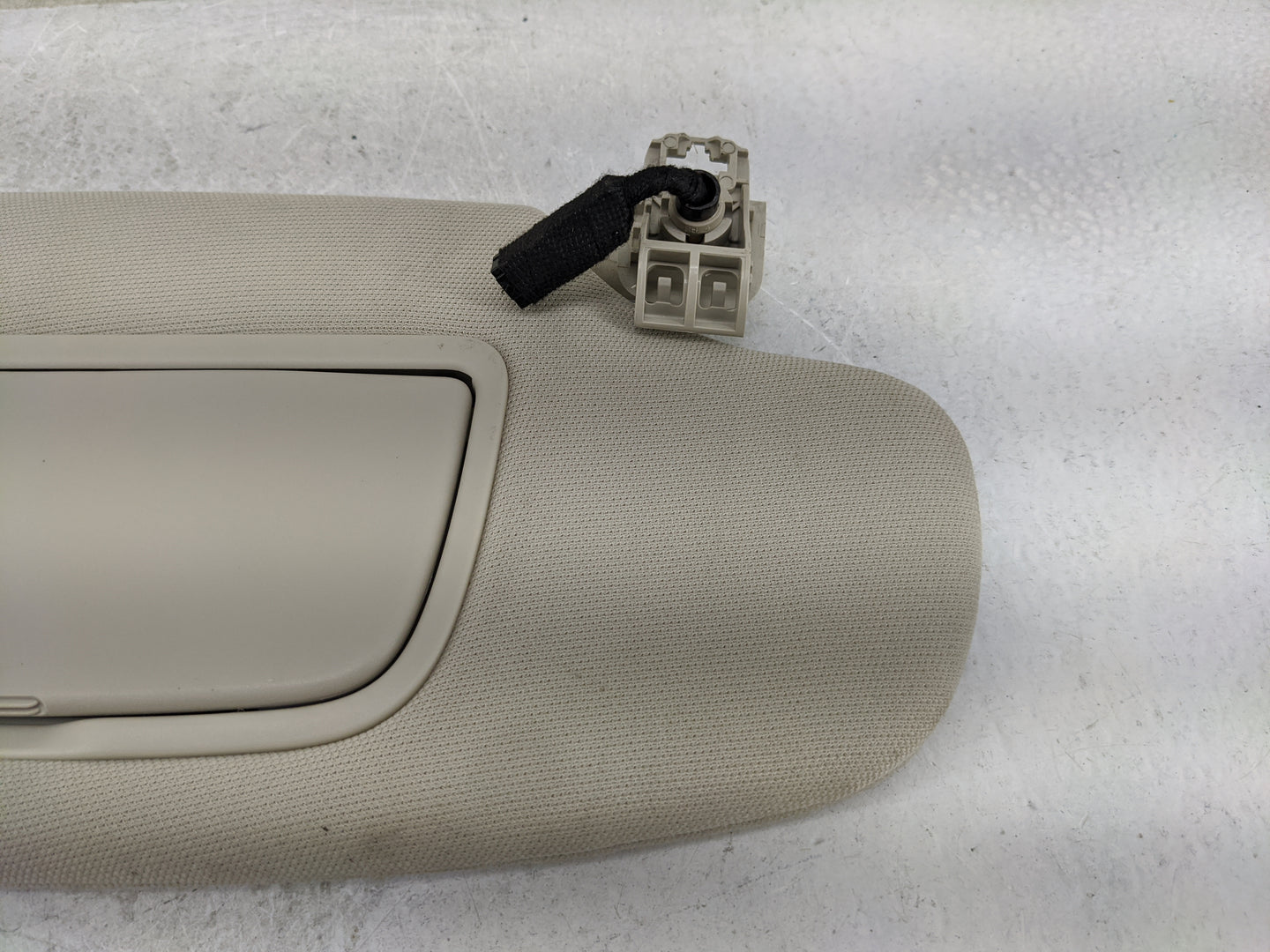 2017-2020 Ford Fusion Sun Visor Shade Replacement Passenger Right Mirror Fits Fits 2017 2018 2019 2020 OEM Used Auto Parts -