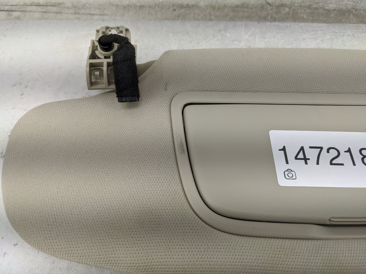 2017-2020 Ford Fusion Sun Visor Shade Replacement Driver Left Mirror Fits Fits 2017 2018 2019 2020 OEM Used Auto Parts - Oem