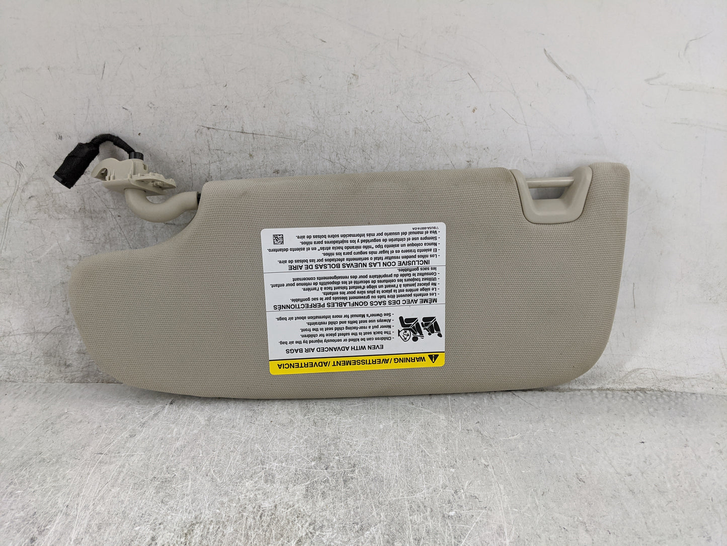 2017-2020 Ford Fusion Sun Visor Shade Replacement Passenger Right Mirror Fits Fits 2017 2018 2019 2020 OEM Used Auto Parts -