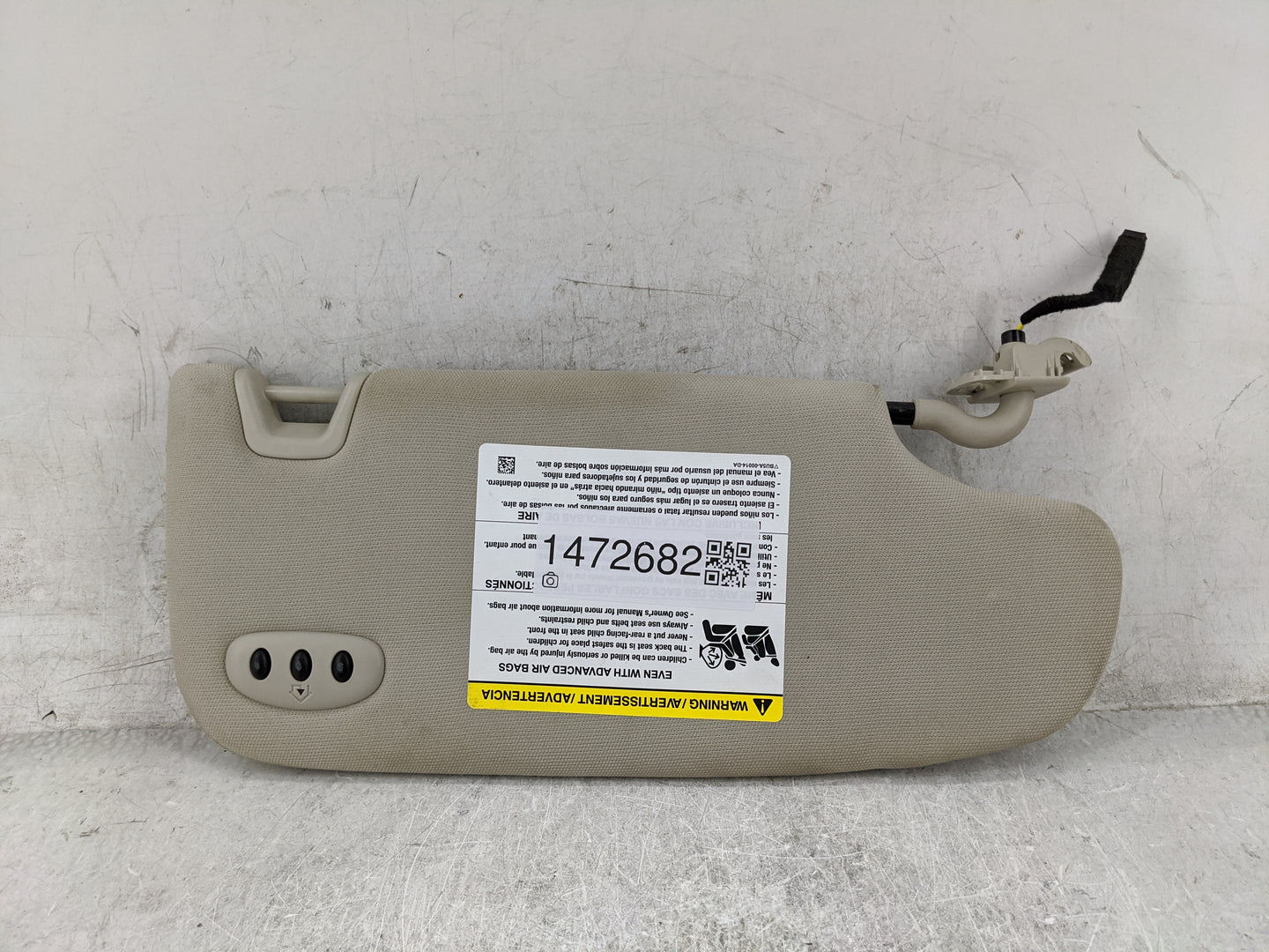 2017 Ford Fusion Sun Visor Shade Replacement Driver Left Mirror Fits OEM Used Auto Parts - Oemusedautoparts1.com