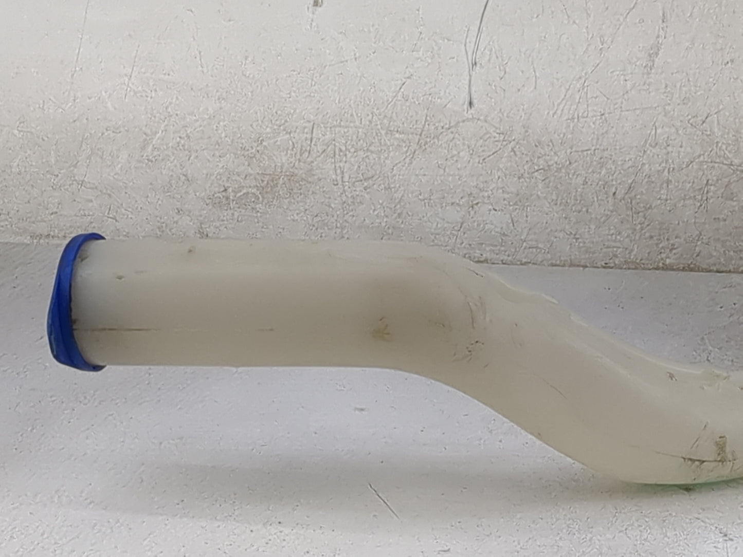 2017-2020 Ford Fusion Windshield Washer Fluid Reservoir Bottle Oem 1474193 - Oemusedautoparts1.com