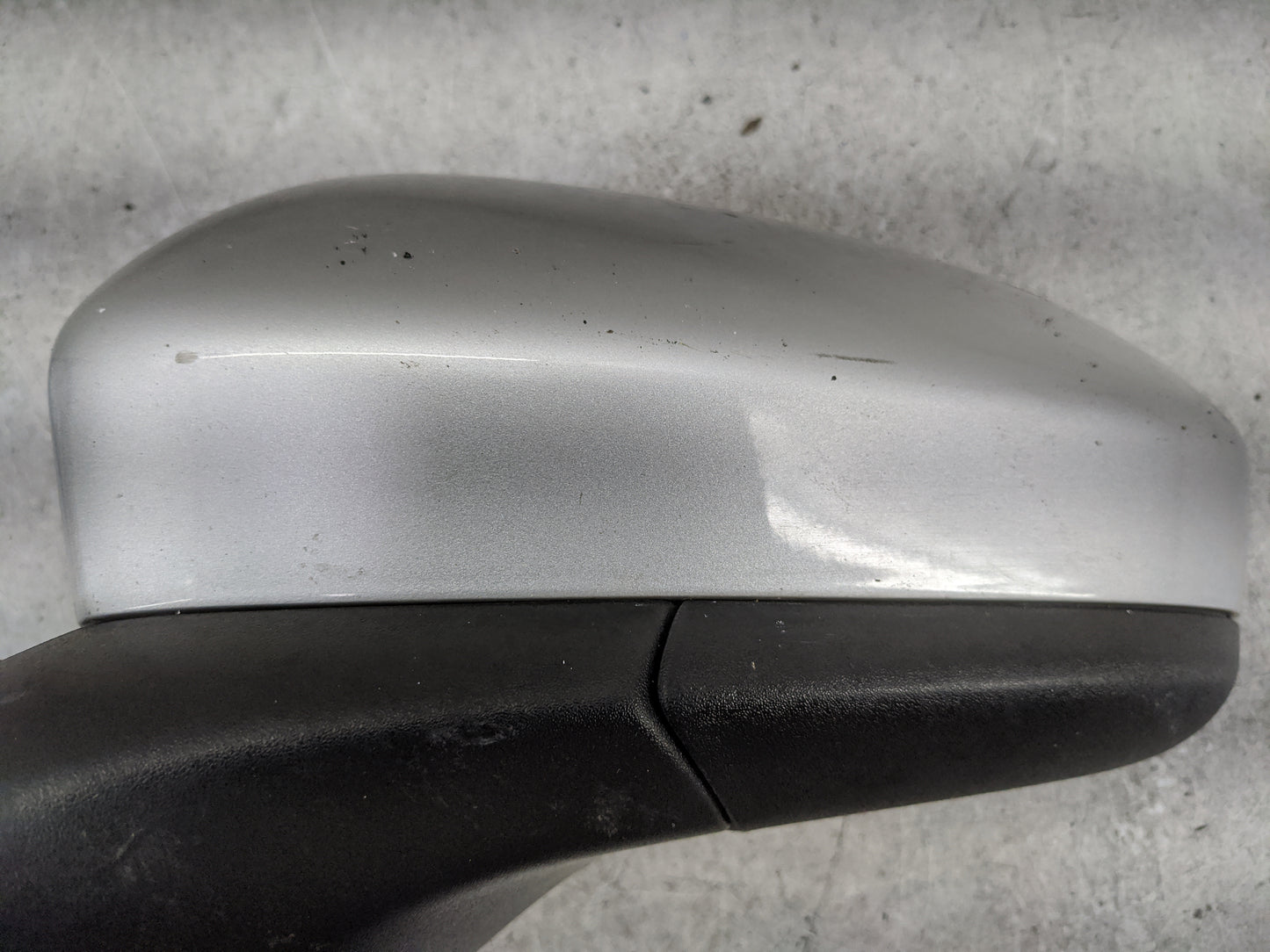 2016-2020 Ford Fusion Driver Side View Mirror - Left Door Mirror OEM Used - Oemusedautoparts1.com