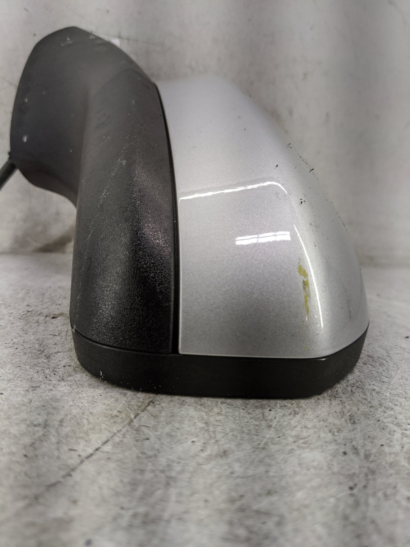 2016-2020 Ford Fusion Driver Side View Mirror - Left Door Mirror OEM Used - Oemusedautoparts1.com