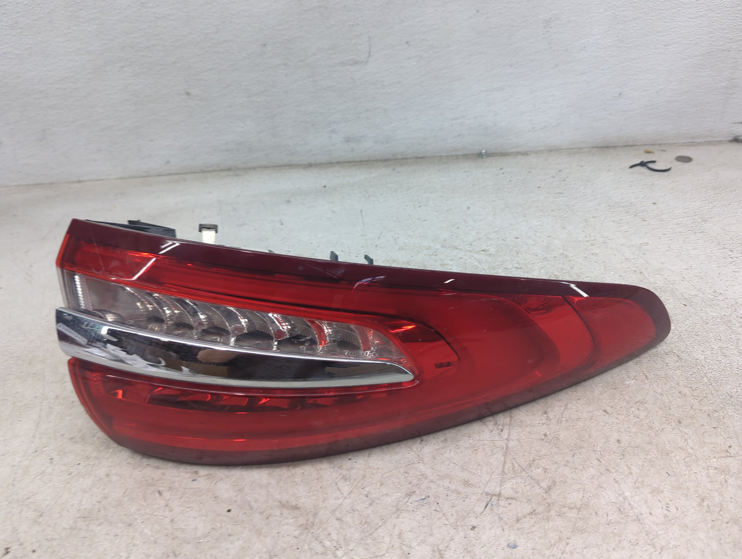 2017-2020 Ford Fusion Tail Light Assembly Driver Left OEM P/N:HS73-13405-AD F00HTF406307 Fits Fits 2017 2018 2019 2020 OEM U