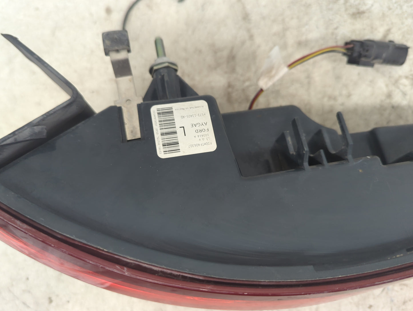 2017-2020 Ford Fusion Tail Light Assembly Driver Left OEM P/N:HS73-13405-AD F00HTF406307 Fits Fits 2017 2018 2019 2020 OEM U