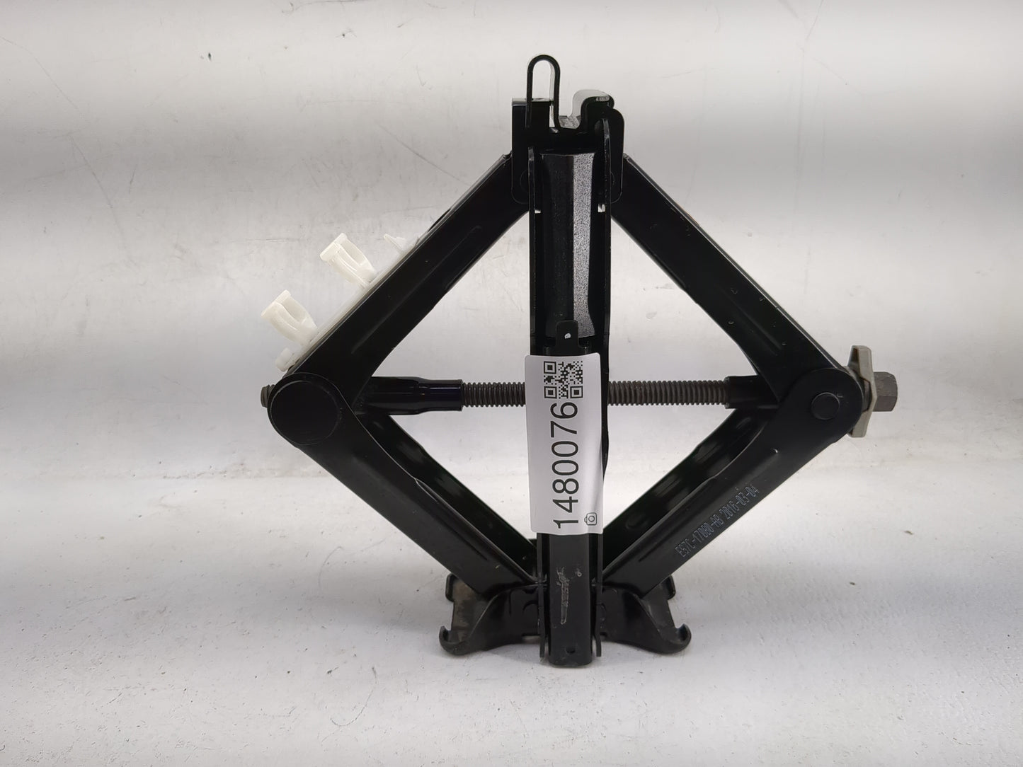 2017 Ford Fusion Spare Scissor Car Jack Black - Oemusedautoparts1.com