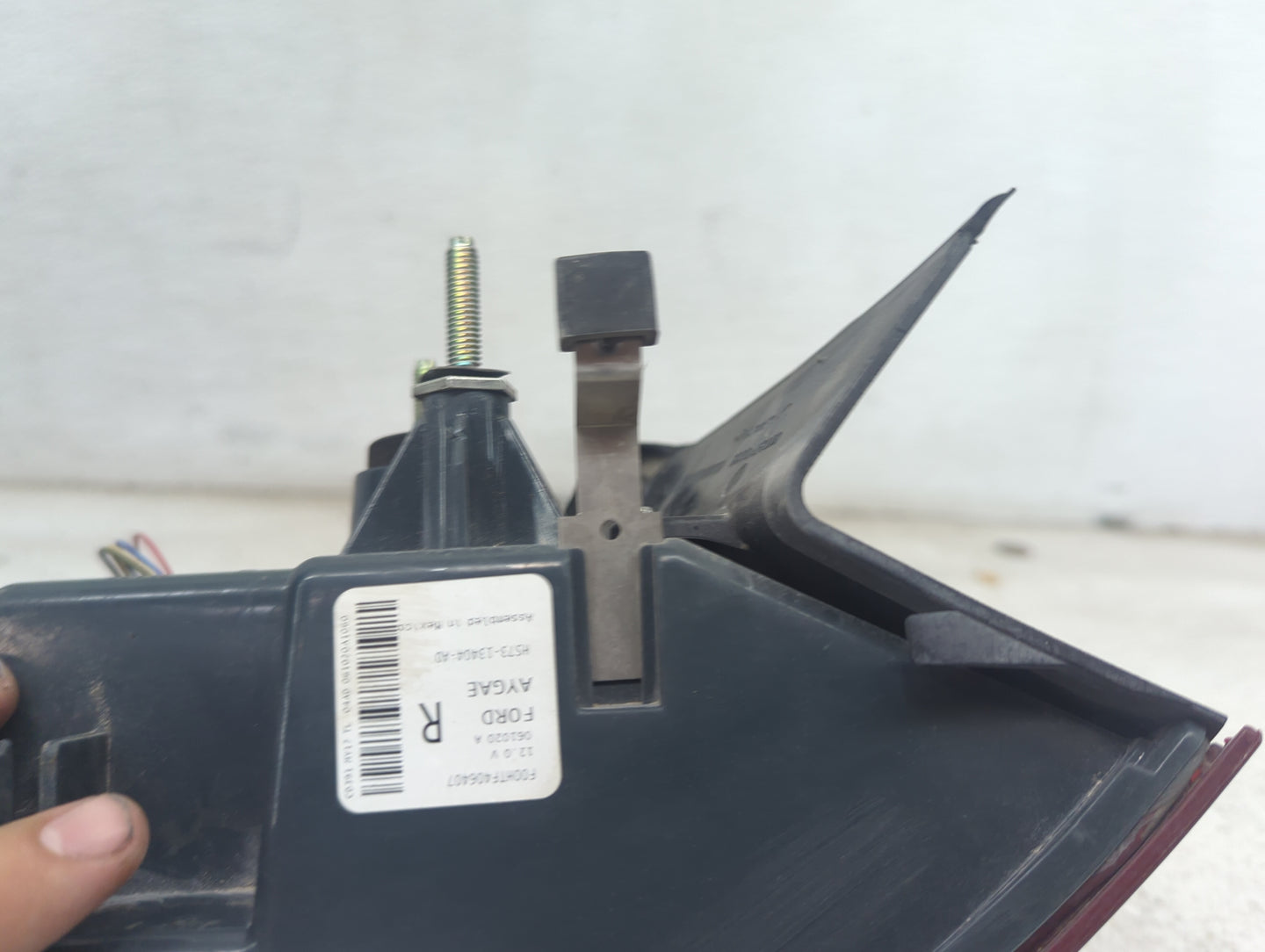 2017-2020 Ford Fusion Passenger Right Side Deck Lid Mounted Tail Light - Oemusedautoparts1.com