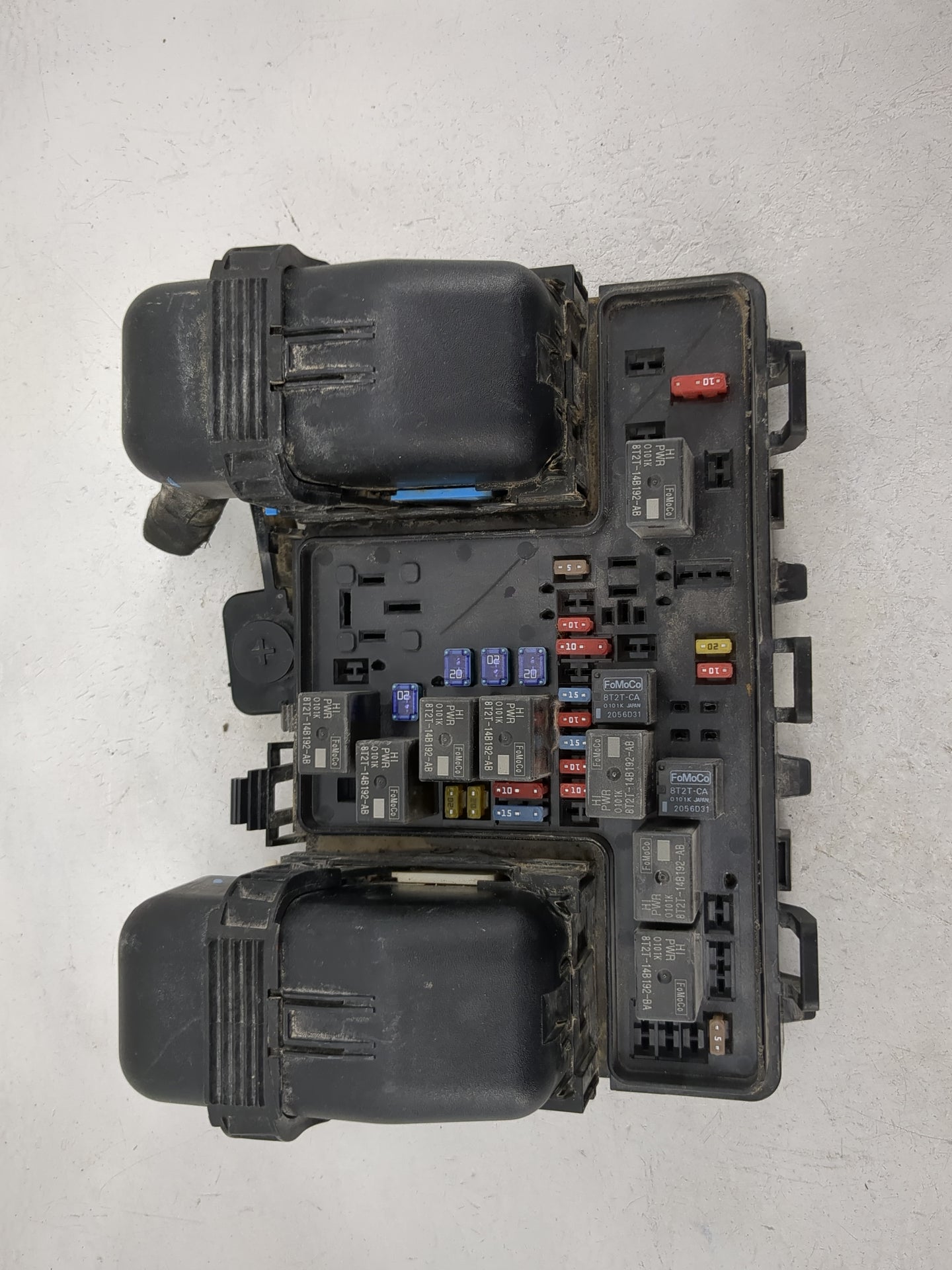 2017-2020 Ford Fusion Fusebox Fuse Box Panel Relay Module P/N:HG9T14D068AC 8T2T-14B192-AB Fits Fits 2017 2018 2019 2020 OEM 