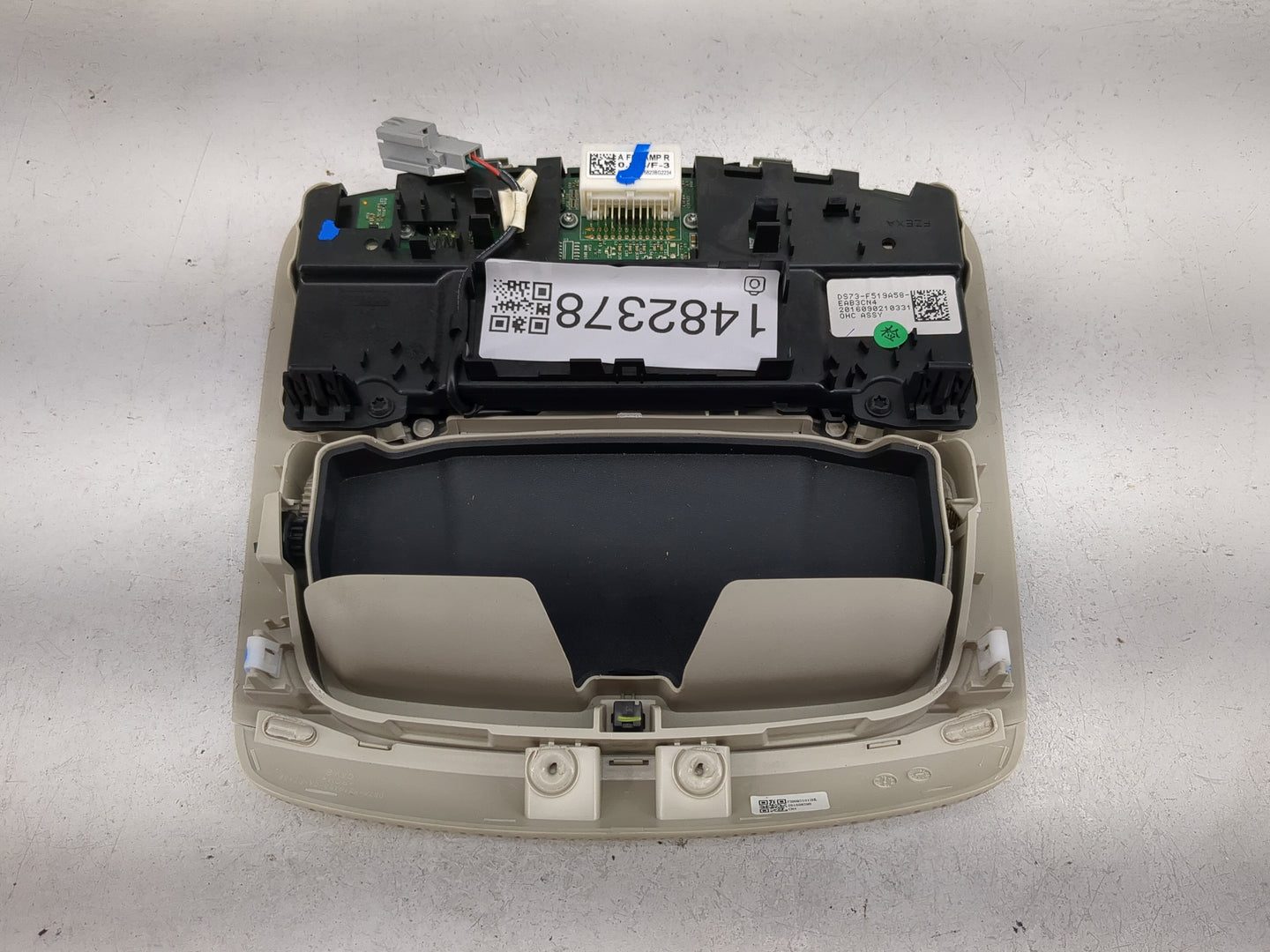 2017-2020 Ford Fusion Overhead Roof Console Tan 1482378 - Oemusedautoparts1.com