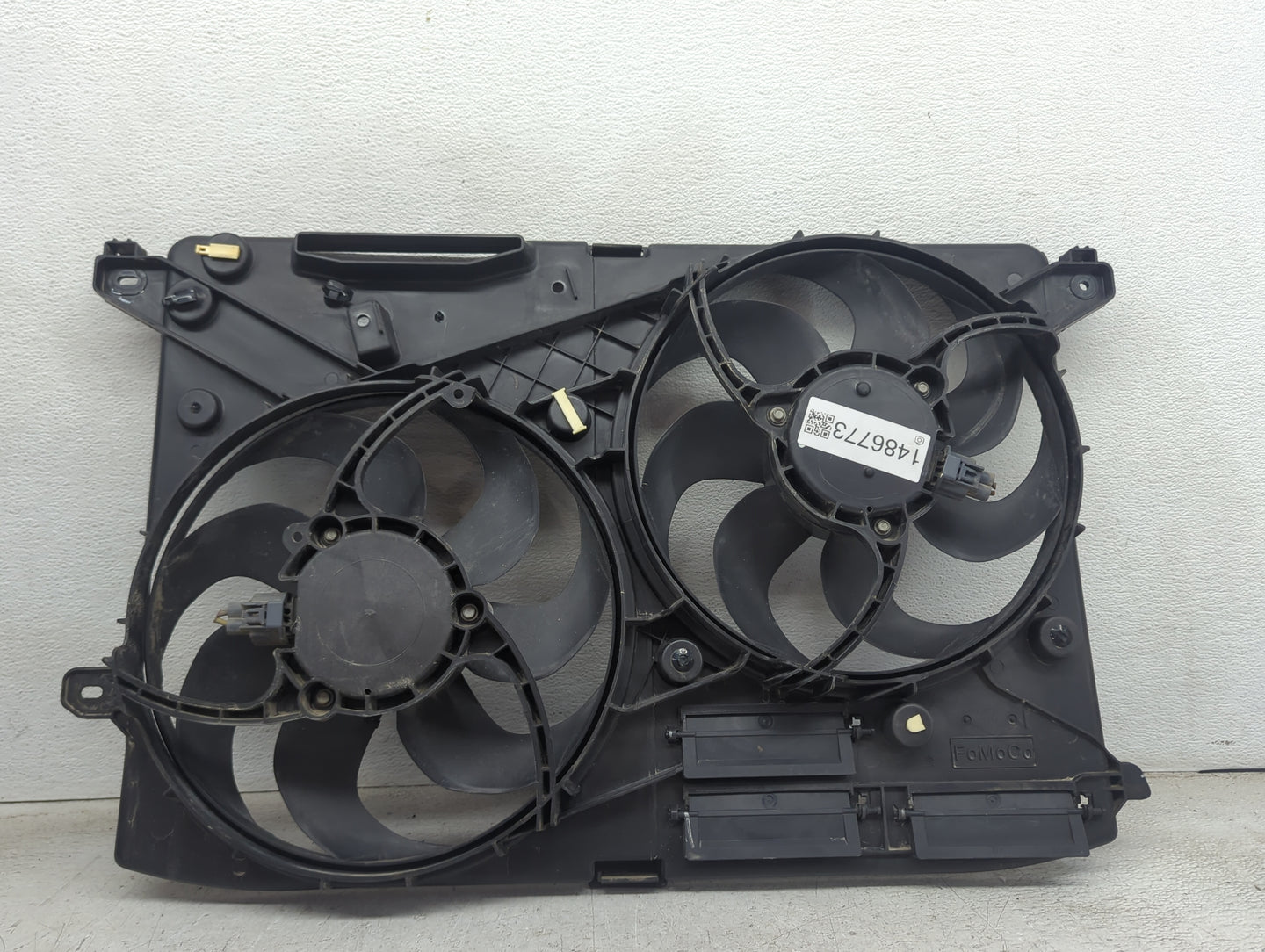 2016-2020 Ford Fusion Electric Radiator Cooling Fan Motor Assembly P/N:N1089122O N1089132O Fits Fits 2016 2017 2018 2019 202