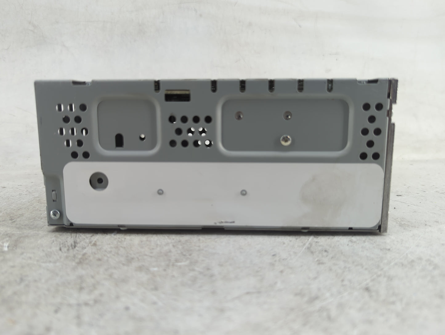2017 Ford Fusion Radio AM FM Cd Player Receiver Replacement P/N:CQ-HJ16N04MB Fits OEM Used Auto Parts - Oemusedautoparts1.co