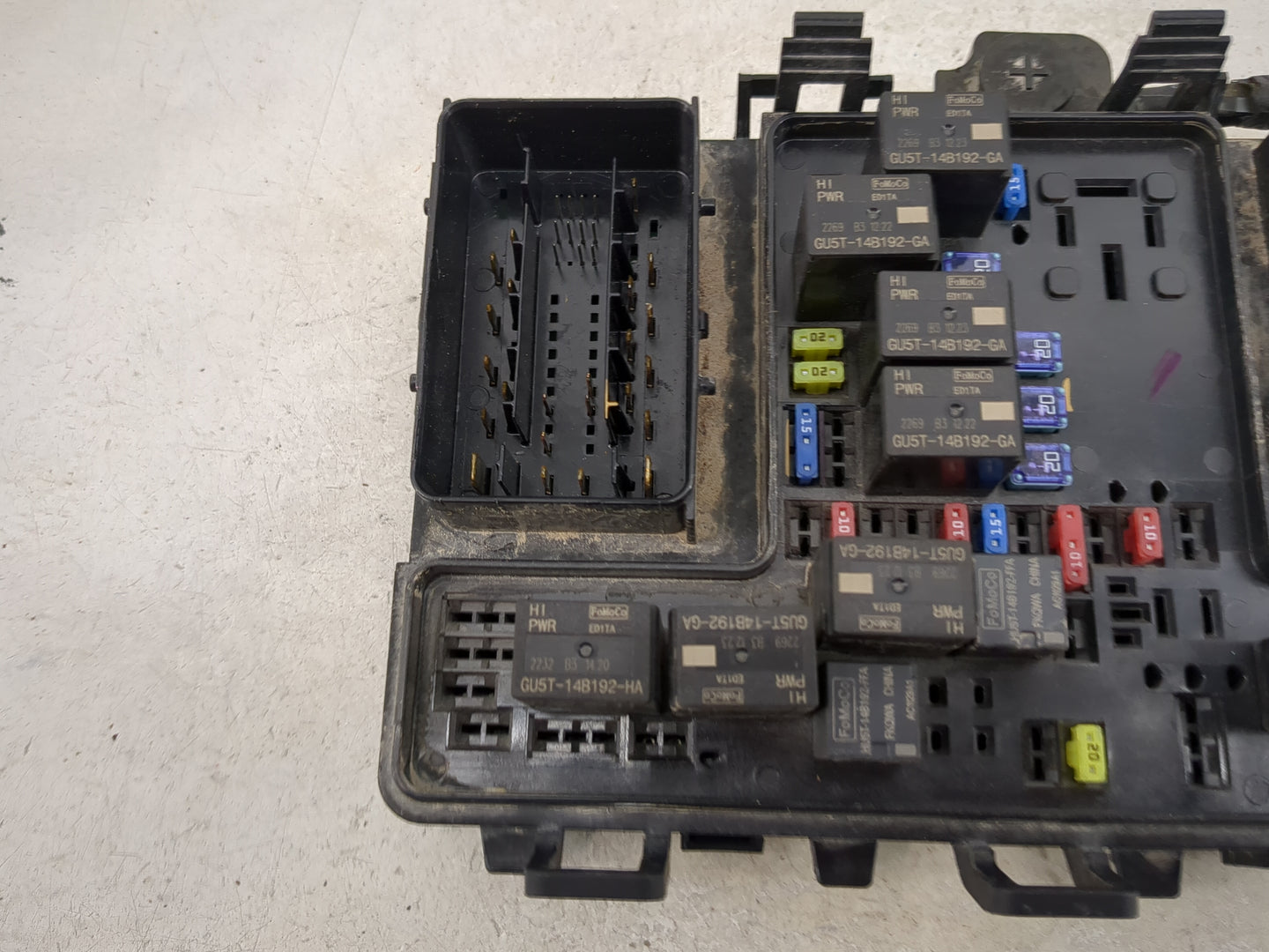 2017-2020 Ford Fusion Fusebox Fuse Box Panel Relay Module P/N:G2GT14A075AA Fits Fits 2017 2018 2019 2020 OEM Used Auto Parts
