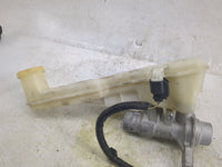 2017-2020 Ford Fusion Brake Master Cylinder 1498316 - Oemusedautoparts1.com