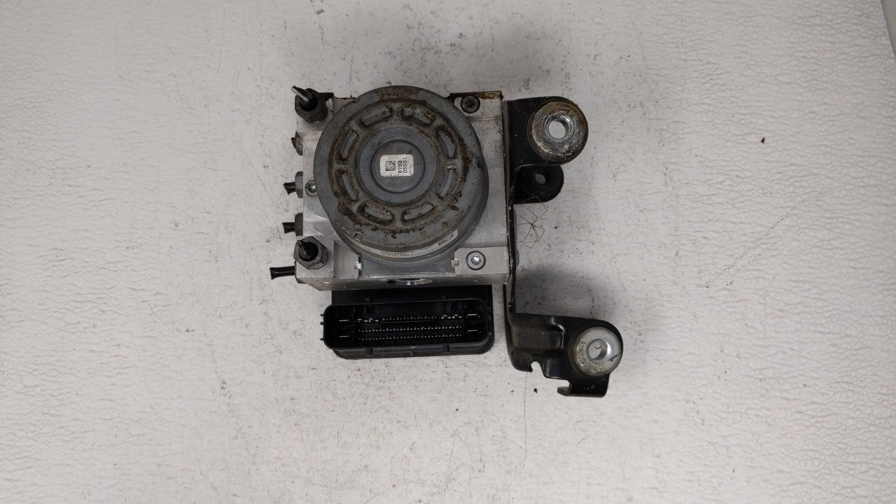 2017-2018 Ford Fusion ABS Pump Control Module Replacement P/N:HG9C-2B373-BF Fits Fits 2017 2018 OEM Used Auto Parts - Oemuse