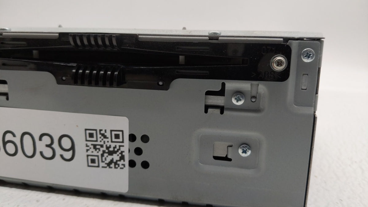 2017-2017 Ford Fusion Am Fm Cd Player Radio Receiver 186039 - Oemusedautoparts1.com