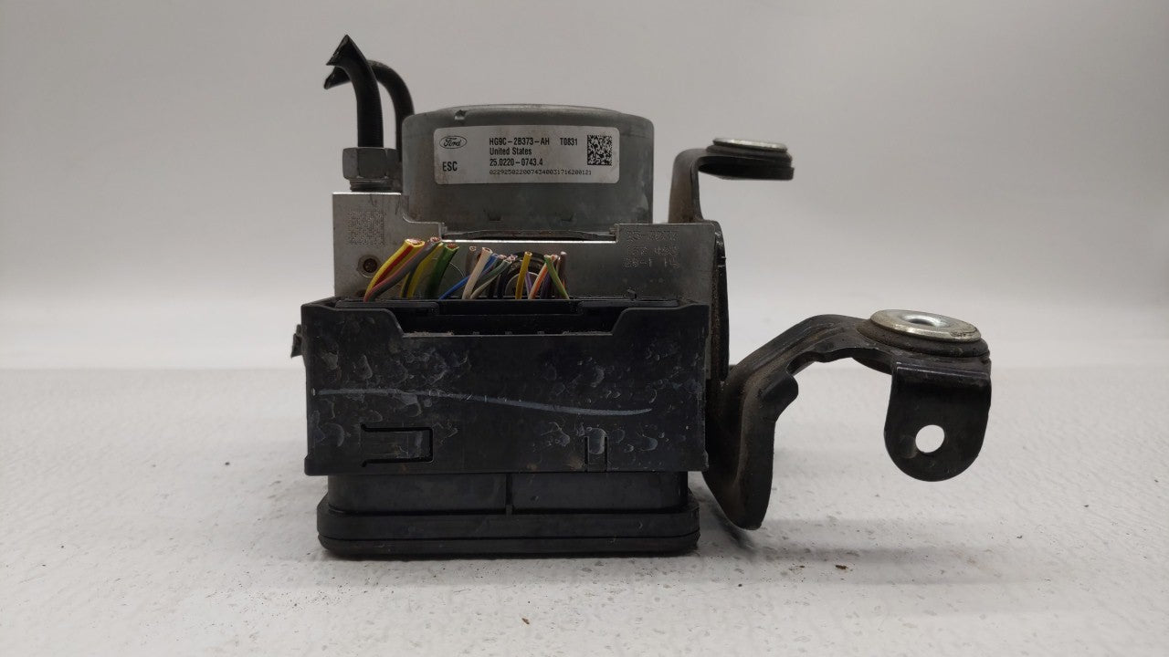 2017-2018 Ford Fusion ABS Pump Control Module Replacement P/N:HG9C-2B373-AH HG9C-2B373-CF, HG9C-2C219-MF Fits Fits 2017 2018