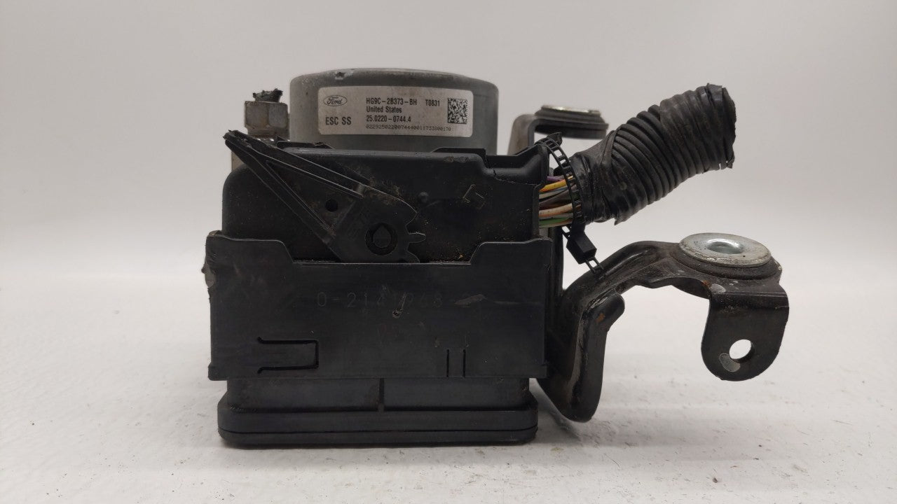 2017-2018 Ford Fusion ABS Pump Control Module Replacement P/N:HG9C-2B373-BG HG9C-2C219-LG, HG9C-2B373-BH Fits Fits 2017 2018