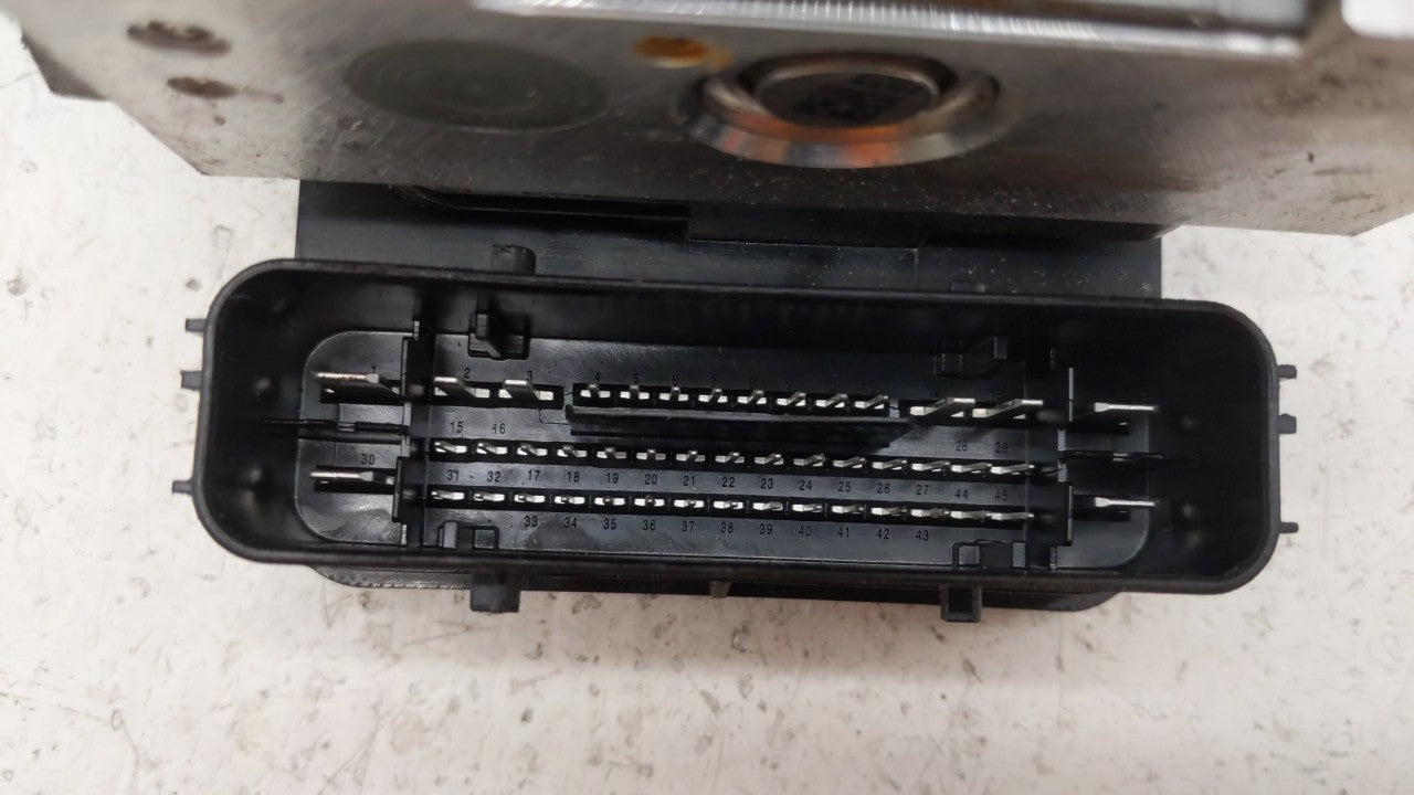 2017-2018 Ford Fusion ABS Pump Control Module Replacement P/N:HG9C-2B373-BG HG9C-2C219-LG, HG9C-2B373-BH Fits Fits 2017 2018