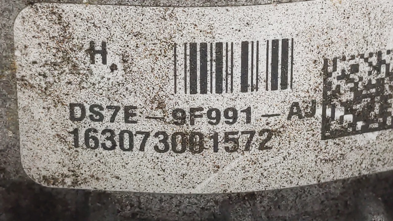 2013-2019 Ford Fusion Throttle Body P/N:DS7E-9F991-AK DS7E-9F991-AD Fits Fits 2013 2014 2015 2016 2017 2018 2019 2020 OEM Us