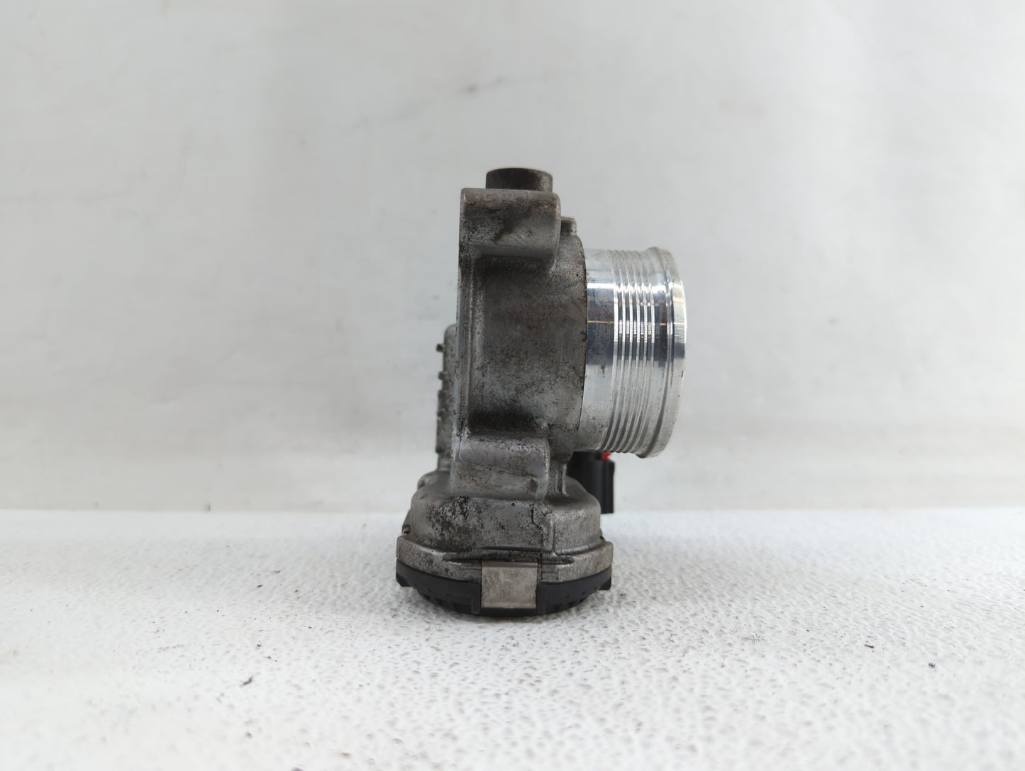 2014-2019 Ford Fusion Throttle Body P/N:DS7E-9F991-BB Fits Fits 2014 2015 2016 2017 2018 2019 OEM Used Auto Parts - Oemuseda