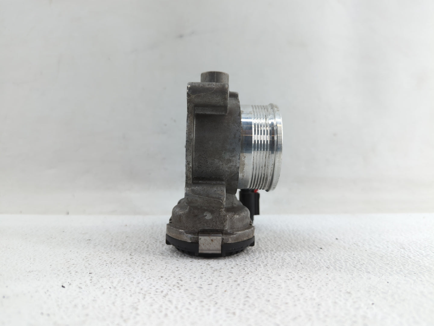 2014-2019 Ford Fusion Throttle Body P/N:DS7E-9F991-BB Fits Fits 2014 2015 2016 2017 2018 2019 OEM Used Auto Parts - Oemuseda