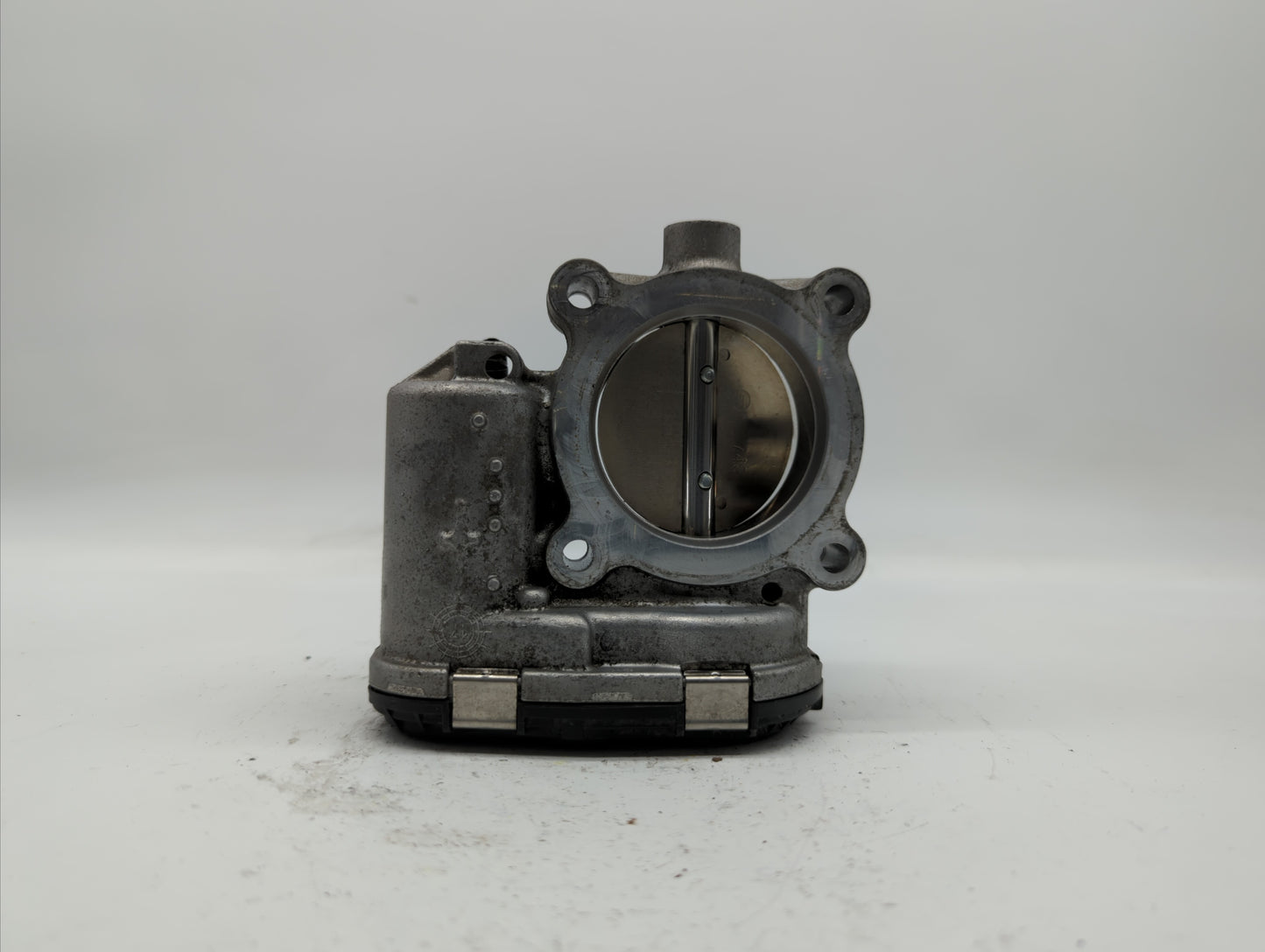 2014-2019 Ford Fusion Throttle Body P/N:DS7E-9F991-BB Fits Fits 2014 2015 2016 2017 2018 2019 OEM Used Auto Parts - Oemuseda