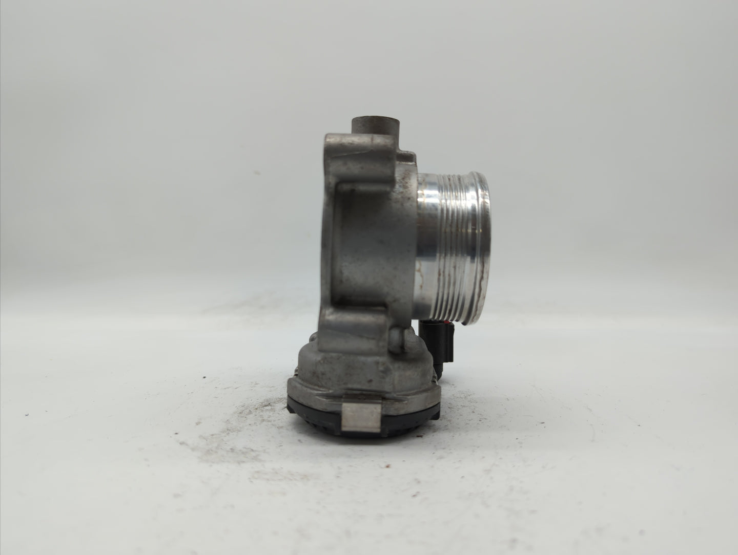 2014-2019 Ford Fusion Throttle Body P/N:DS7E-9F991-BB Fits Fits 2014 2015 2016 2017 2018 2019 OEM Used Auto Parts - Oemuseda