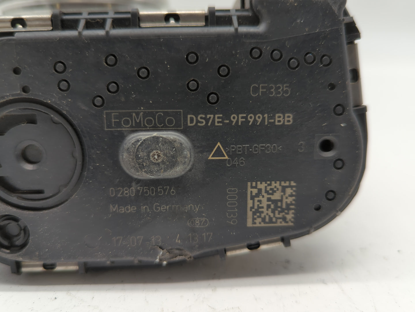 2014-2019 Ford Fusion Throttle Body P/N:DS7E-9F991-BB Fits Fits 2014 2015 2016 2017 2018 2019 OEM Used Auto Parts - Oemuseda