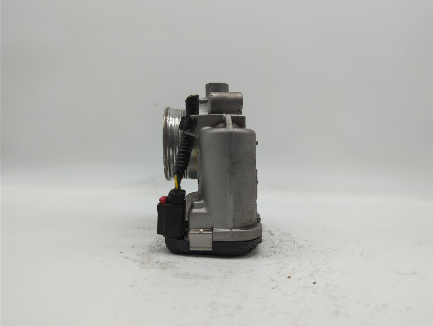 2014-2019 Ford Fusion Throttle Body P/N:DS7E-9F991-BB Fits Fits 2014 2015 2016 2017 2018 2019 OEM Used Auto Parts - Oemuseda