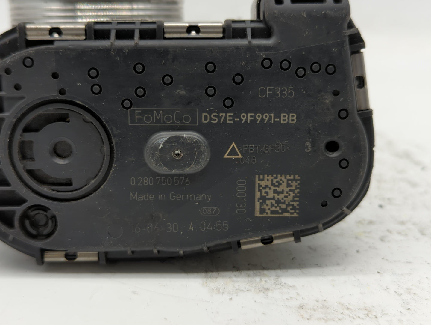 2014-2019 Ford Fusion Throttle Body P/N:DS7E-9F991-BB Fits Fits 2014 2015 2016 2017 2018 2019 OEM Used Auto Parts - Oemuseda