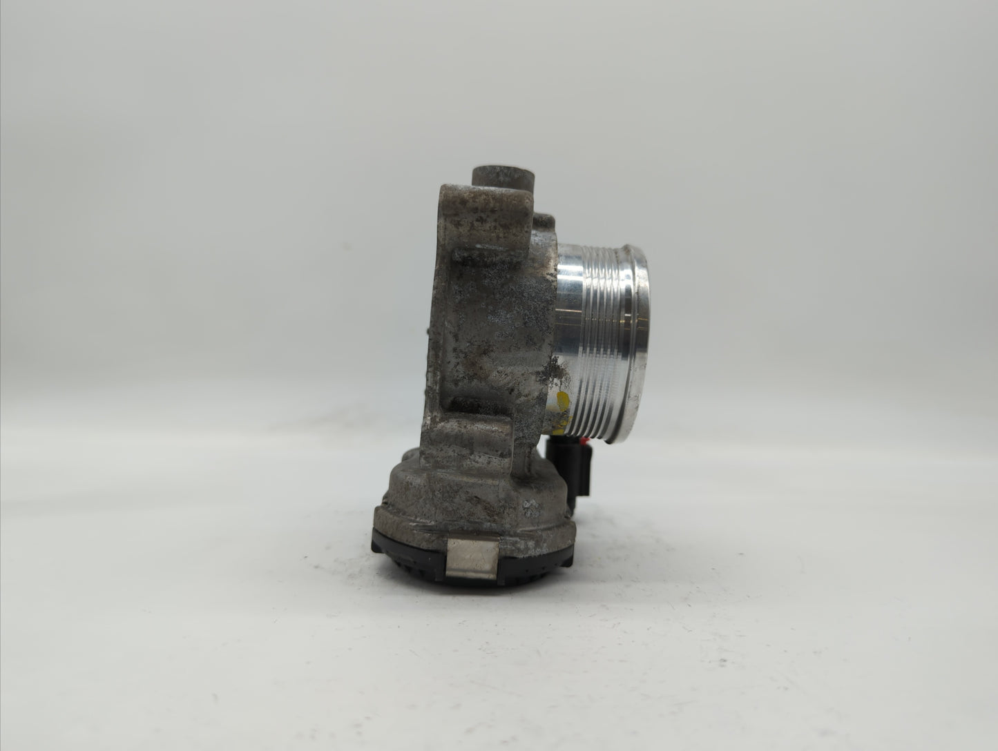 2014-2019 Ford Fusion Throttle Body P/N:DS7E-9F991-BB Fits Fits 2014 2015 2016 2017 2018 2019 OEM Used Auto Parts - Oemuseda