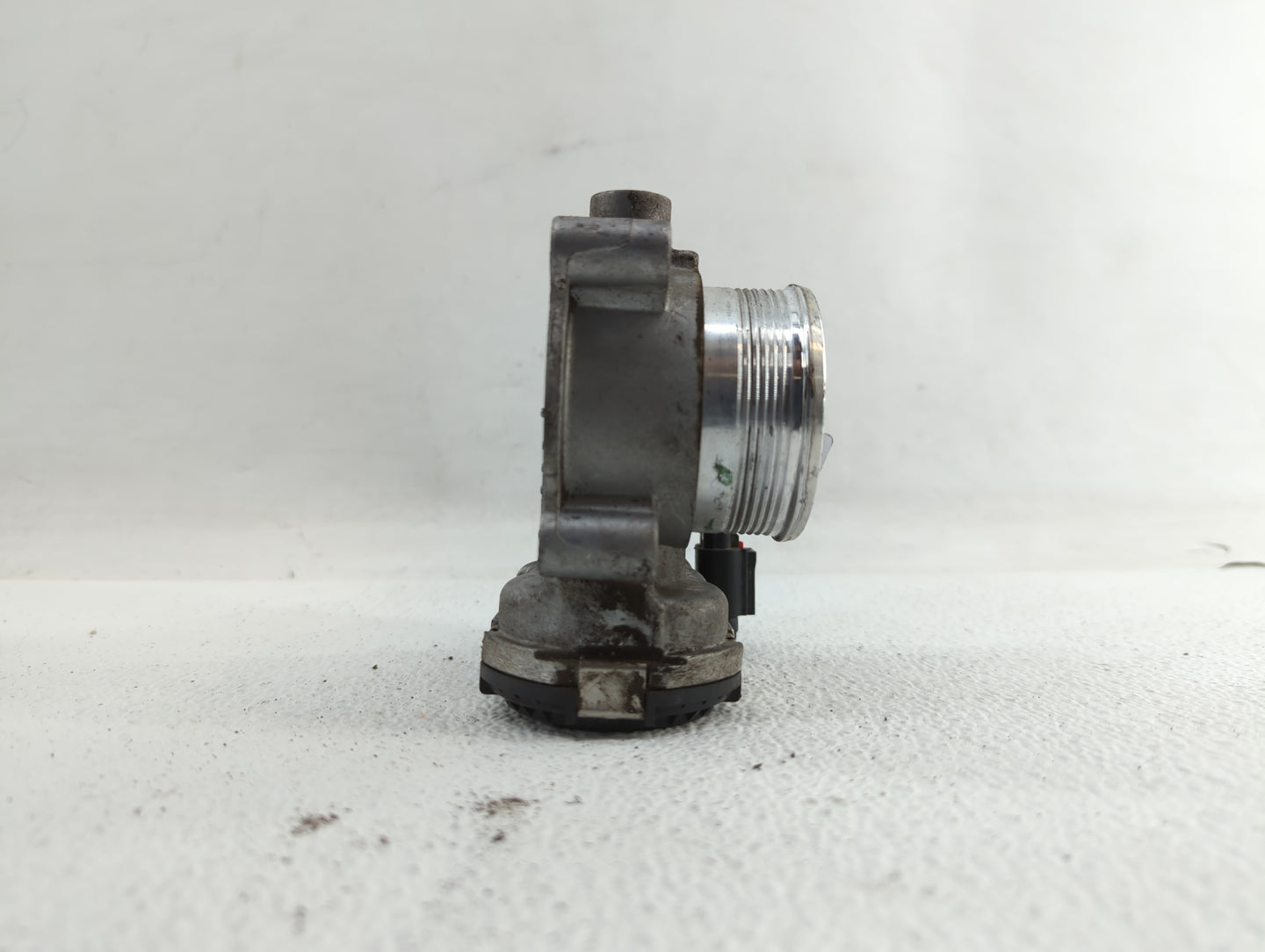 2014-2019 Ford Fusion Throttle Body P/N:DS7E-9F991-BB Fits Fits 2014 2015 2016 2017 2018 2019 OEM Used Auto Parts - Oemuseda