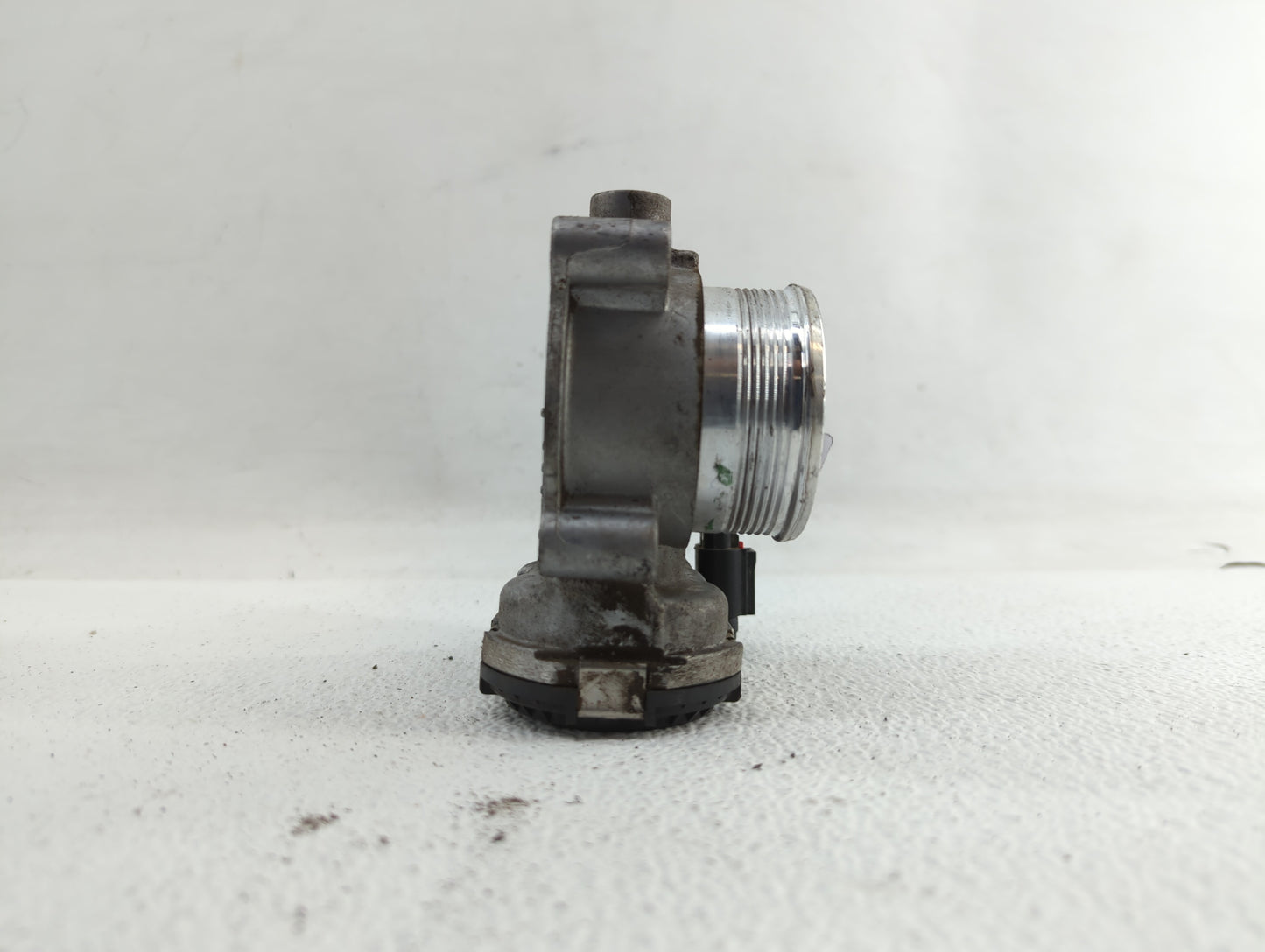 2014-2019 Ford Fusion Throttle Body P/N:DS7E-9F991-BB Fits Fits 2014 2015 2016 2017 2018 2019 OEM Used Auto Parts - Oemuseda