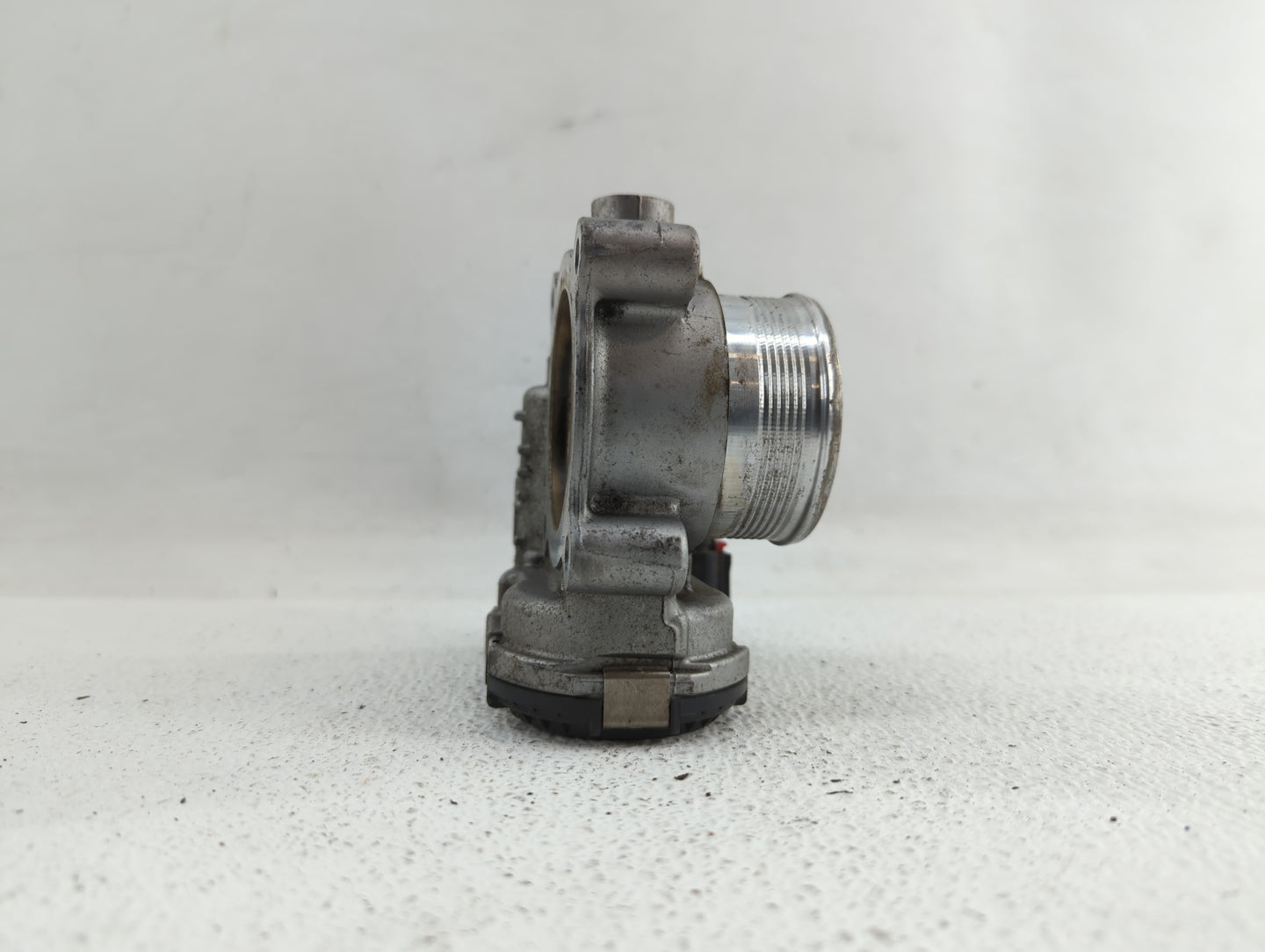 2014-2019 Ford Fusion Throttle Body P/N:DS7E-9F991-BB Fits Fits 2014 2015 2016 2017 2018 2019 OEM Used Auto Parts - Oemuseda