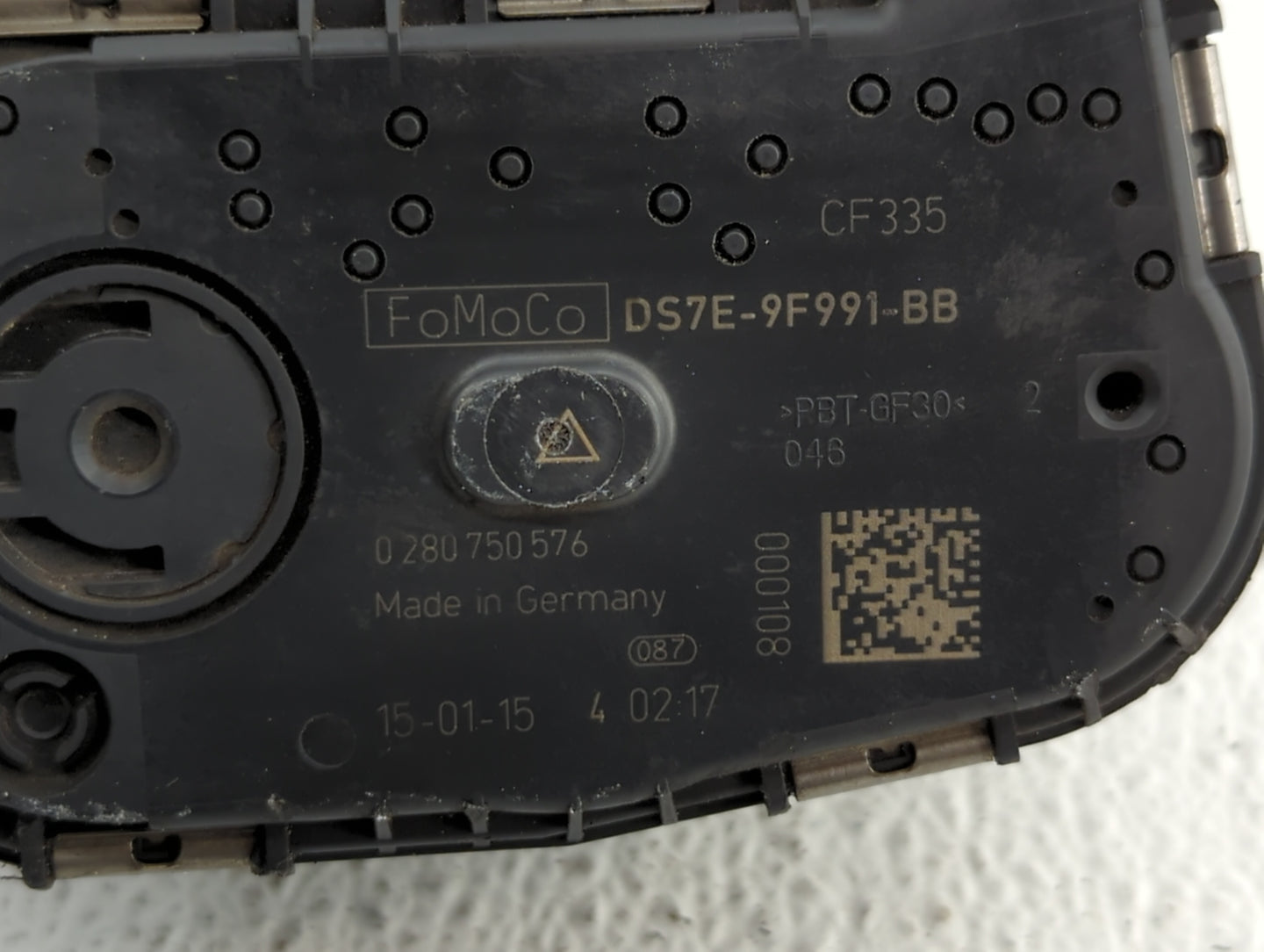 2014-2019 Ford Fusion Throttle Body P/N:DS7E-9F991-BB Fits Fits 2014 2015 2016 2017 2018 2019 OEM Used Auto Parts - Oemuseda