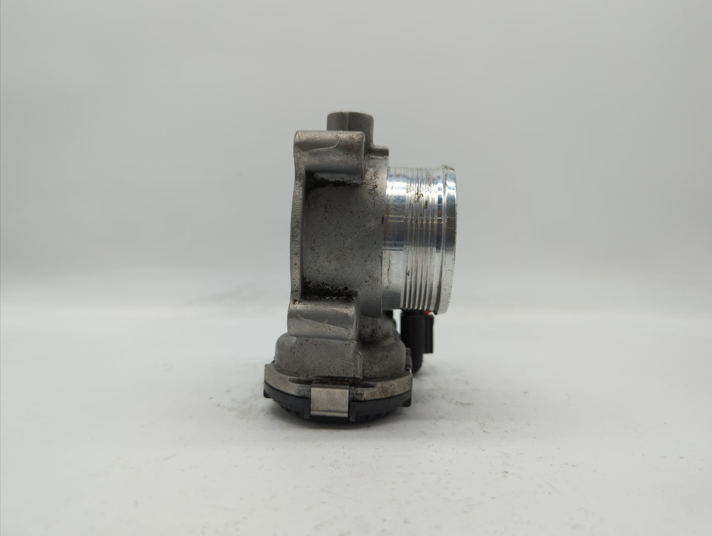 2014-2019 Ford Fusion Throttle Body P/N:DS7E-9F991-BB Fits Fits 2014 2015 2016 2017 2018 2019 OEM Used Auto Parts - Oemuseda
