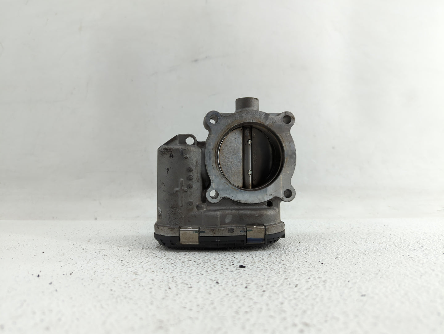 2014-2019 Ford Fusion Throttle Body P/N:DS7E-9F991-BB Fits Fits 2014 2015 2016 2017 2018 2019 OEM Used Auto Parts - Oemuseda