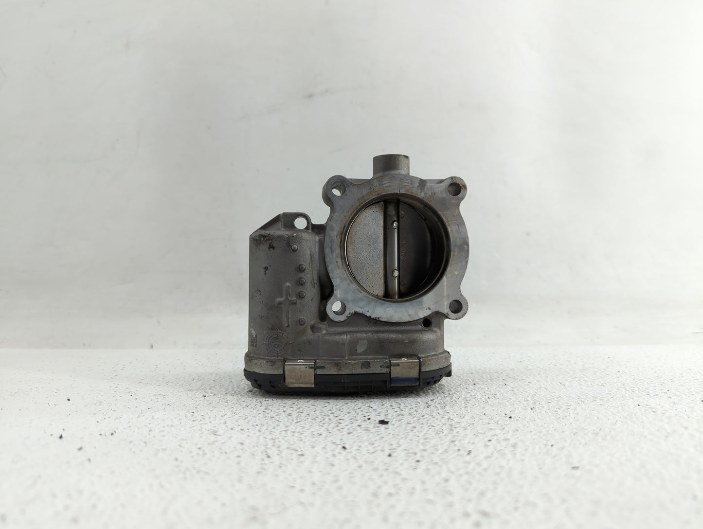 2014-2019 Ford Fusion Throttle Body P/N:DS7E-9F991-BB Fits Fits 2014 2015 2016 2017 2018 2019 OEM Used Auto Parts - Oemuseda